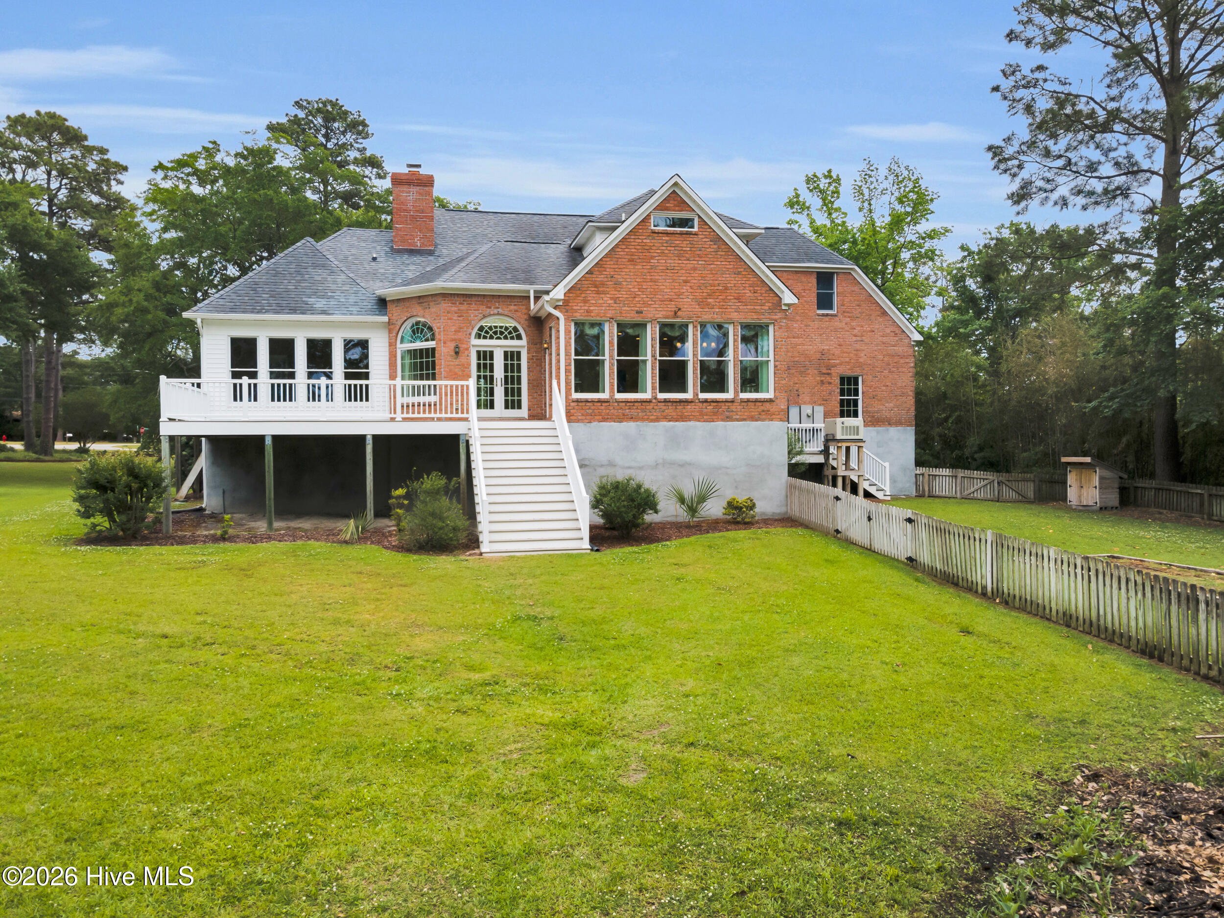 611 Creekwood Drive Property Photo 45