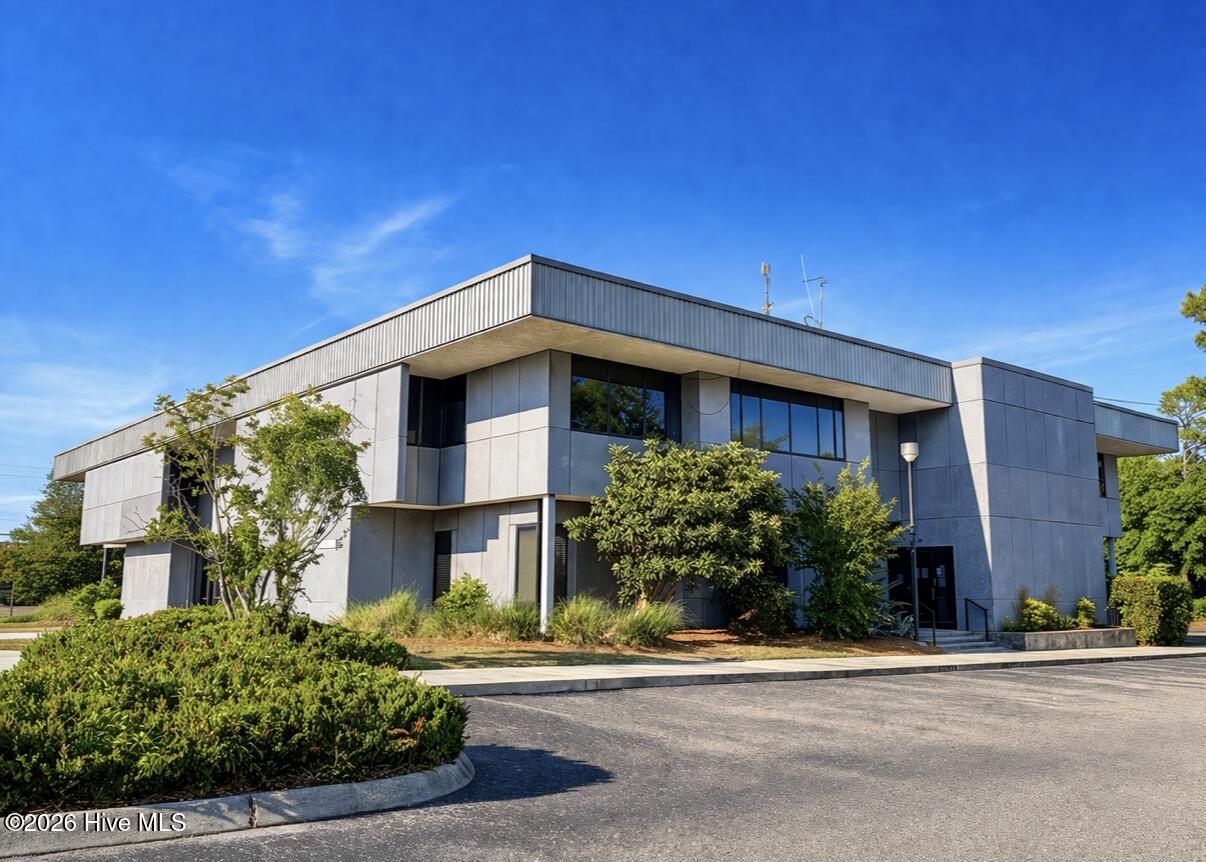 330 Shipyard Boulevard Property Photo 1