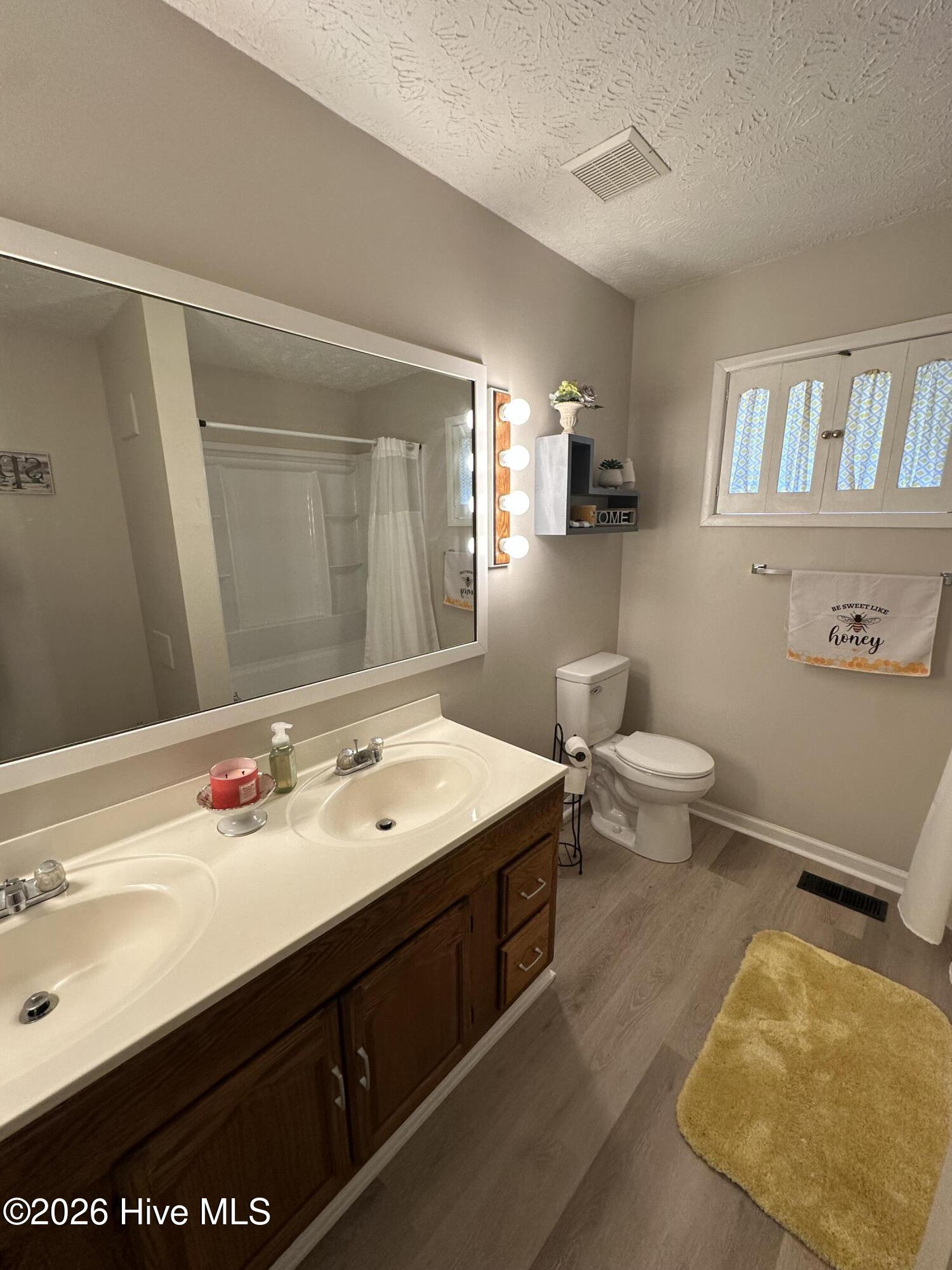 10481 Bostic Road Property Photo 11