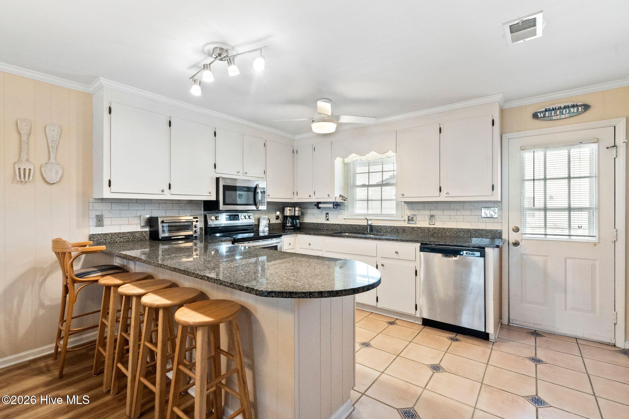 411 34th Street Property Photo 16