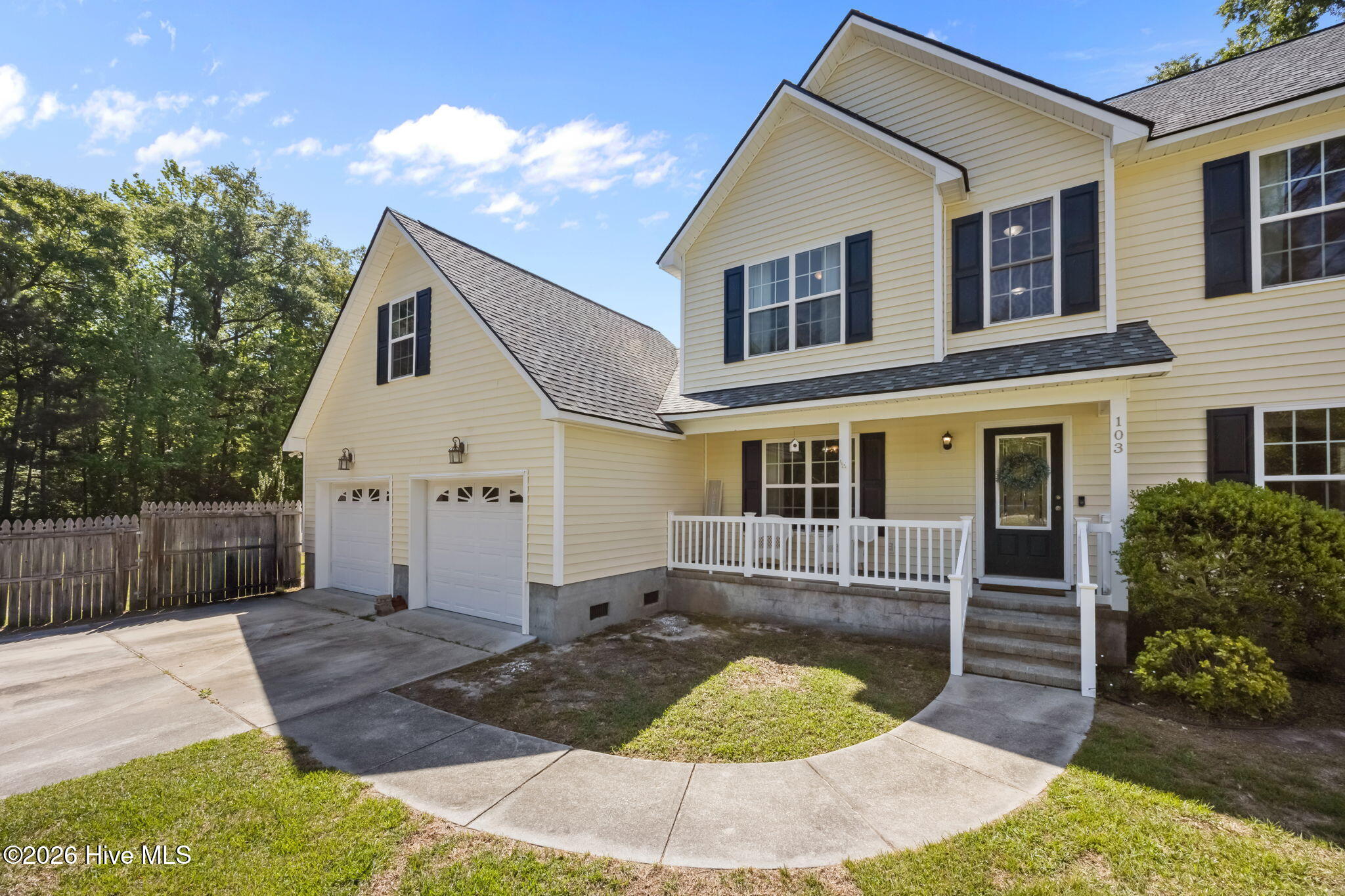 103 Ellis Court Property Photo 4