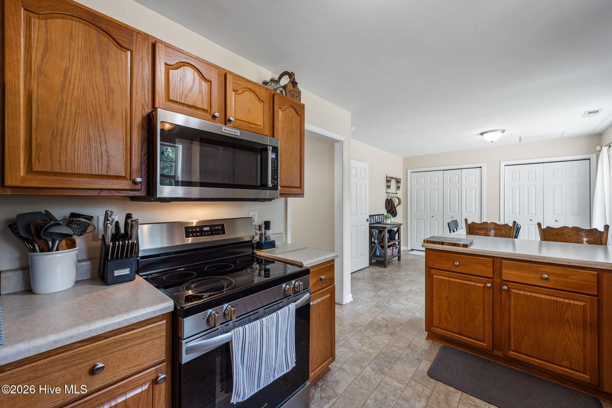 103 Ellis Court Property Photo 14