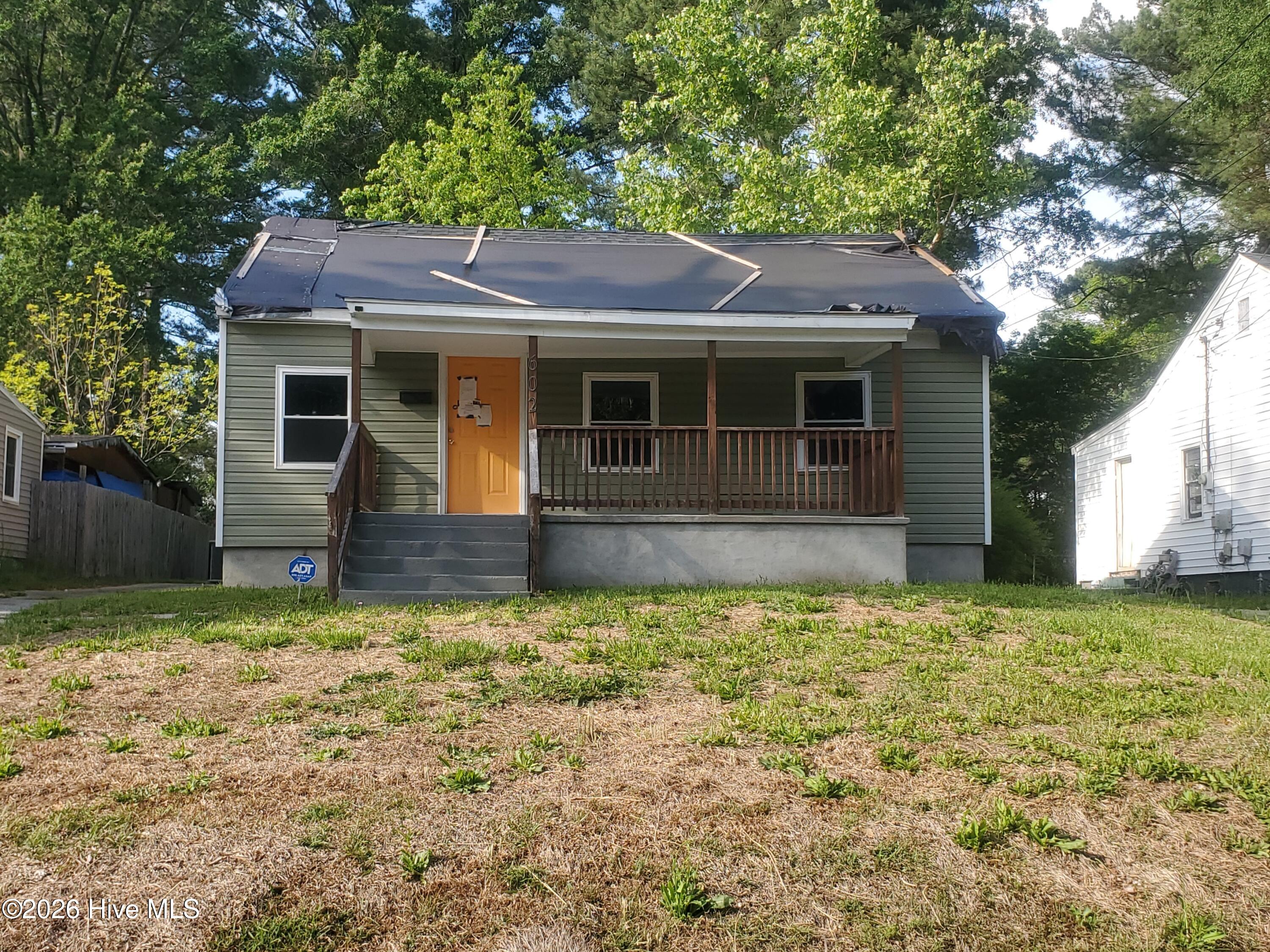602 Briggs Street S Property Photo 1