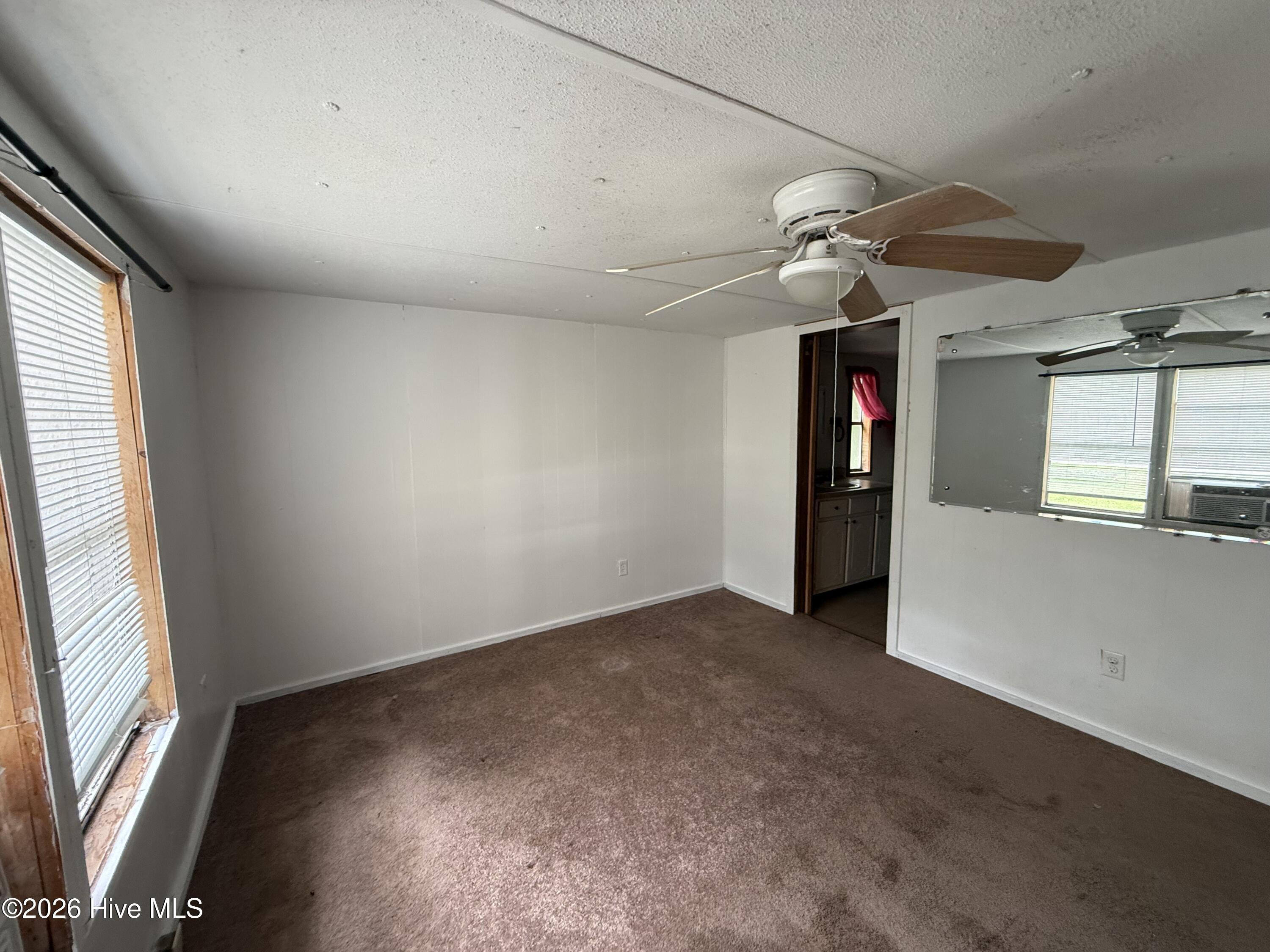 424 White Oak Drive Property Photo 8