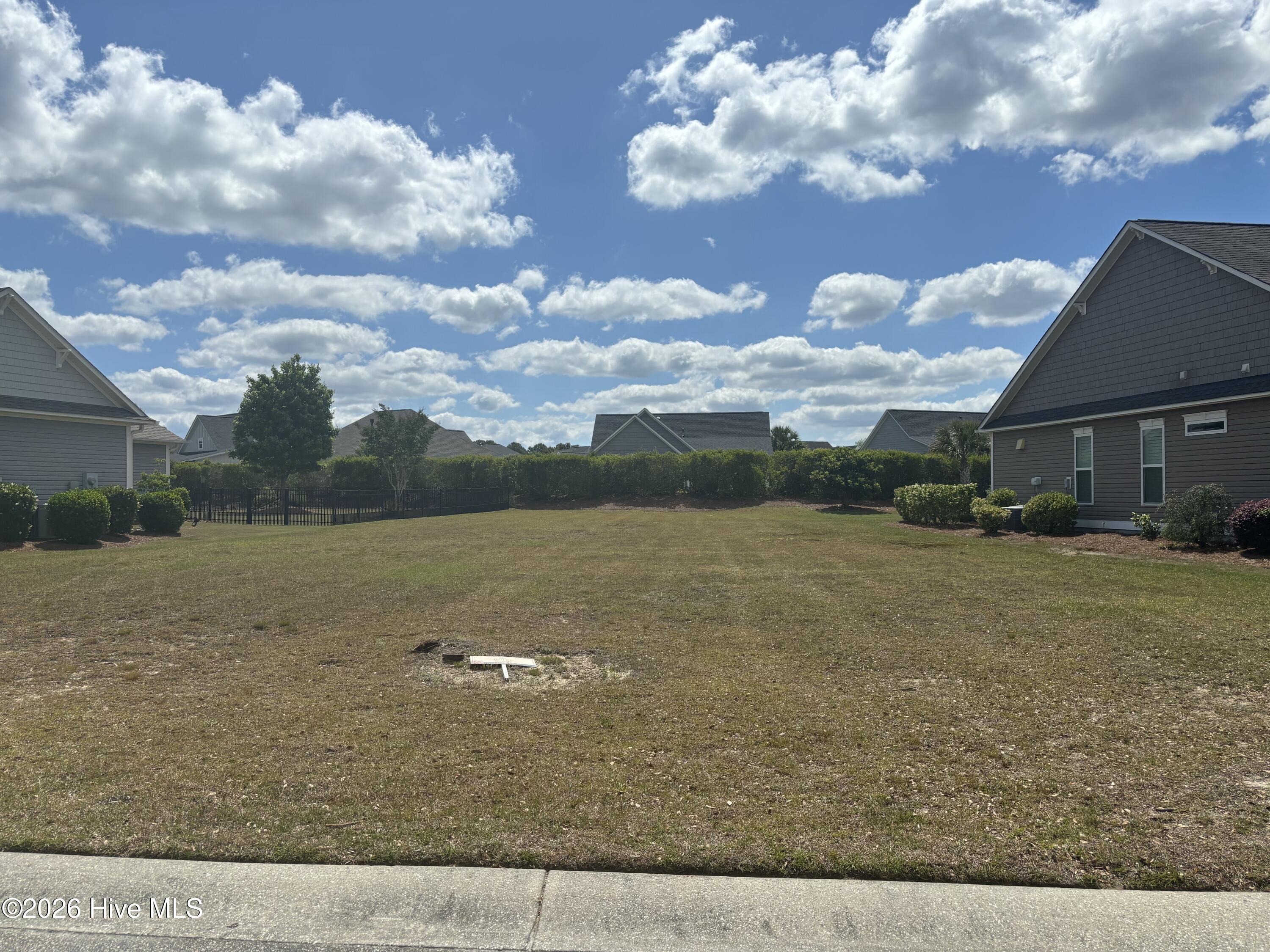 2281 39 Azalea Pointe Ne Property Photo 2
