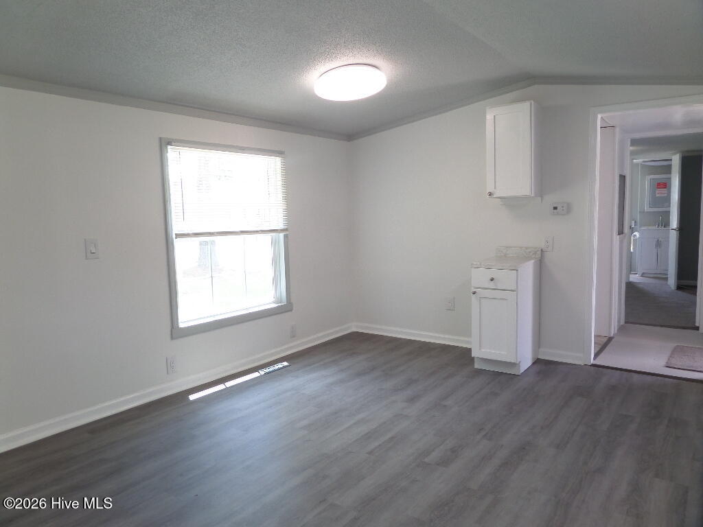 2408 Moore Avenue Property Photo 11