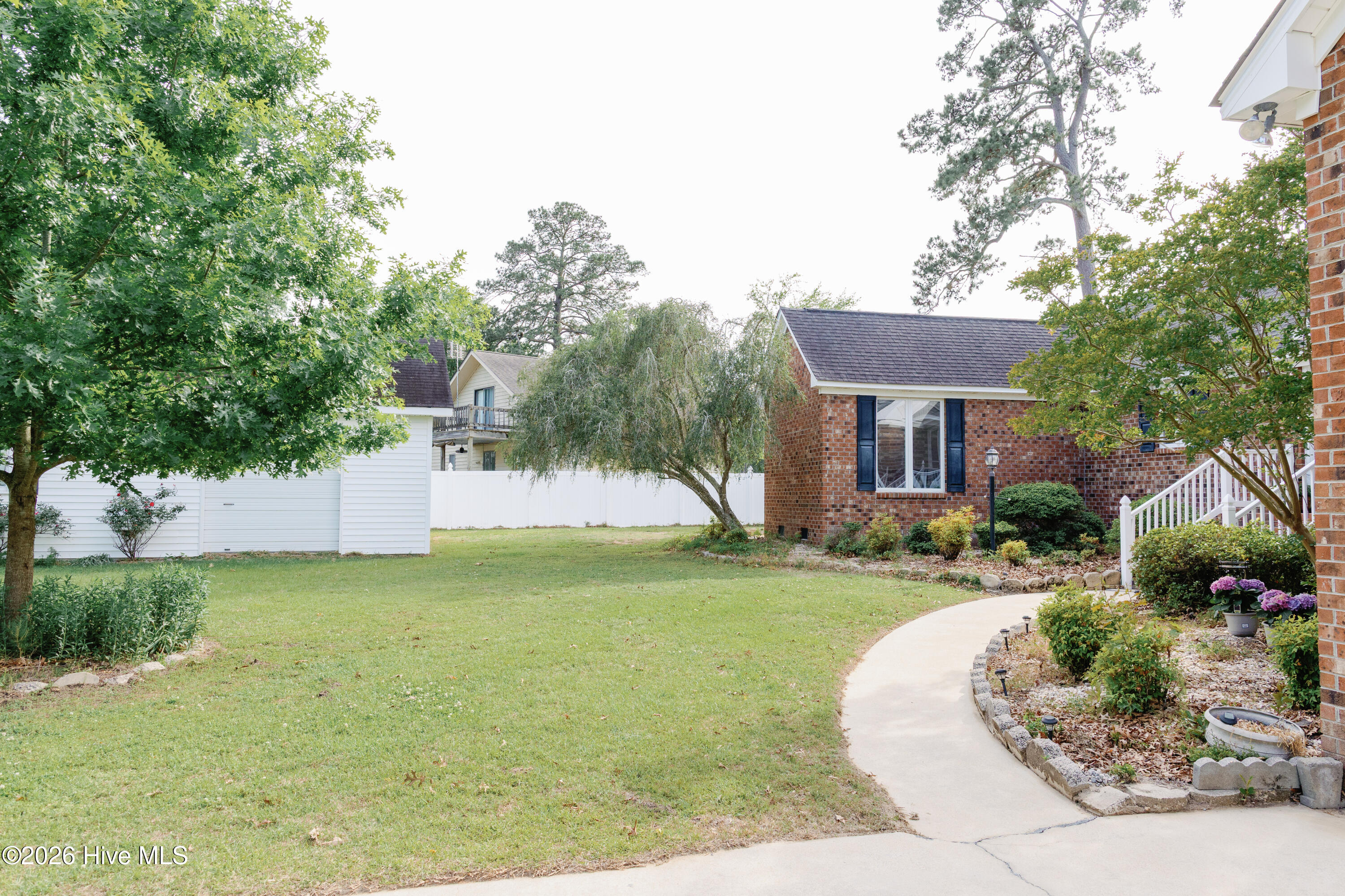 674 Brooks Road Property Photo 7