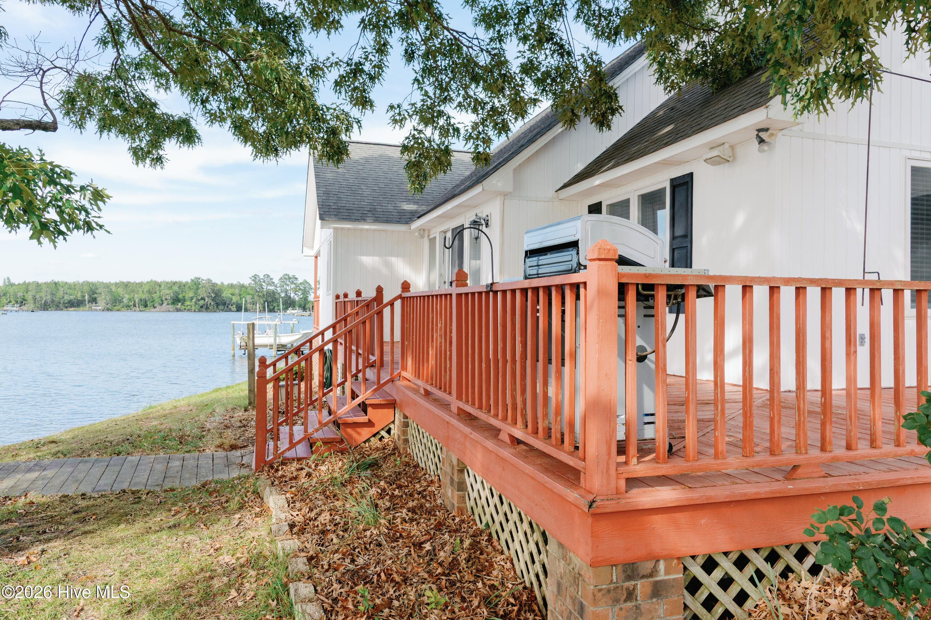 674 Brooks Road Property Photo 16