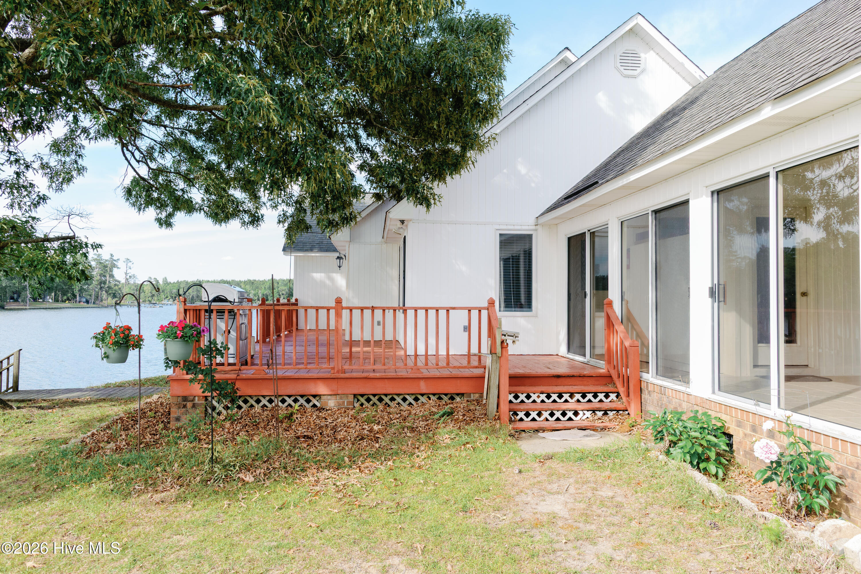 674 Brooks Road Property Photo 18