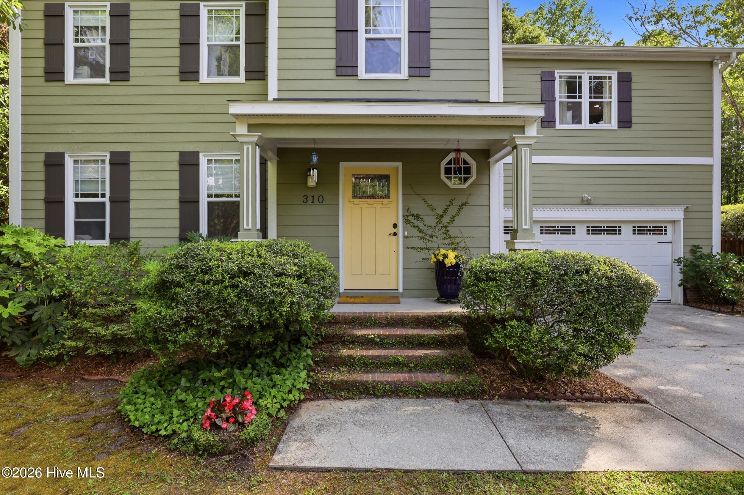 310 Bayshore Drive Property Photo 4