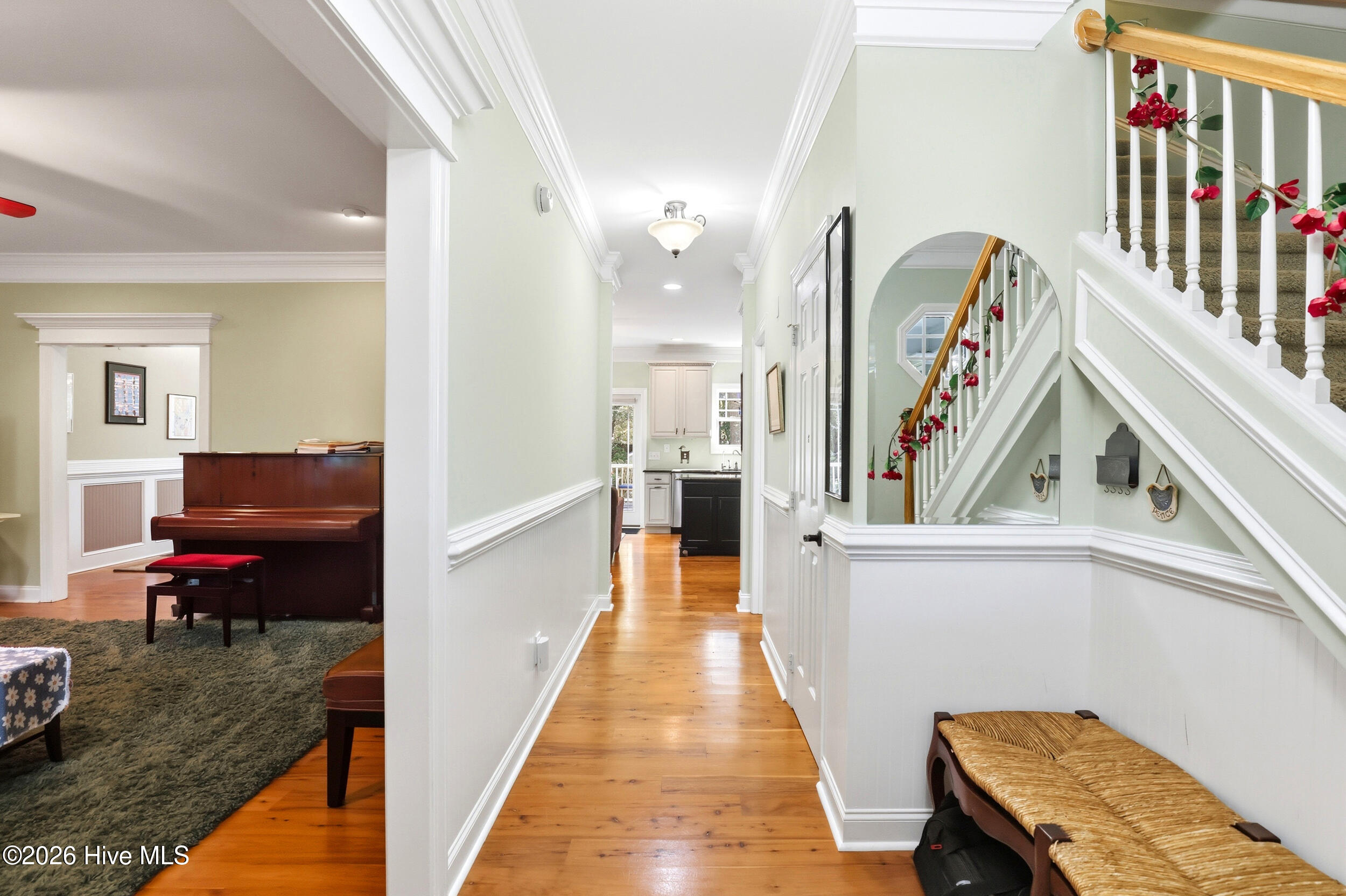 310 Bayshore Drive Property Photo 6