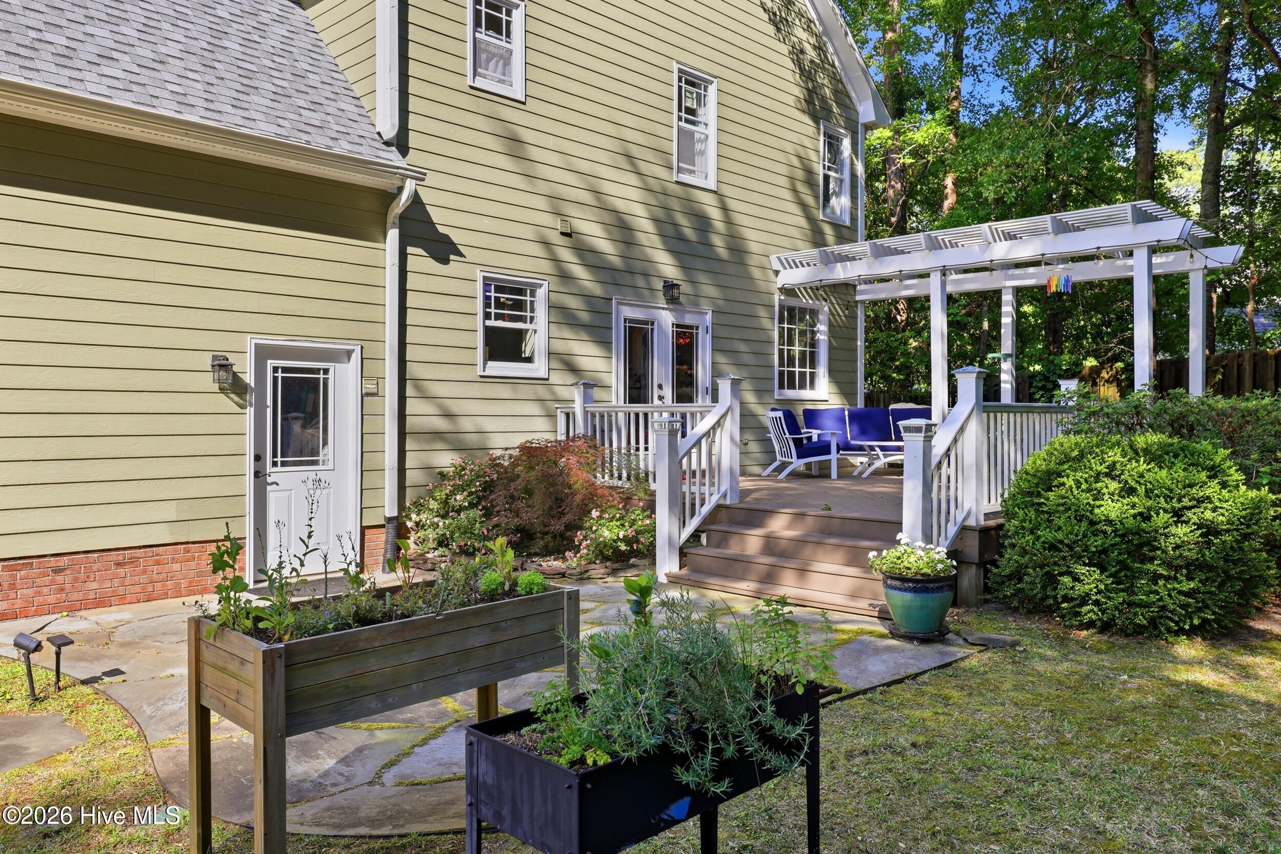 310 Bayshore Drive Property Photo 46