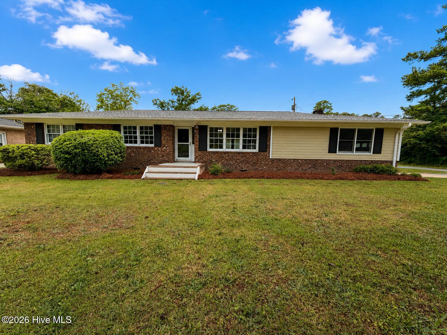 502 Clearbrook Drive Property Photo 1