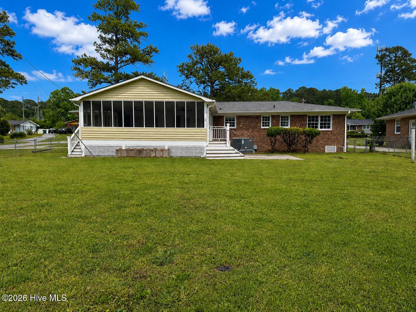 502 Clearbrook Drive Property Photo 3