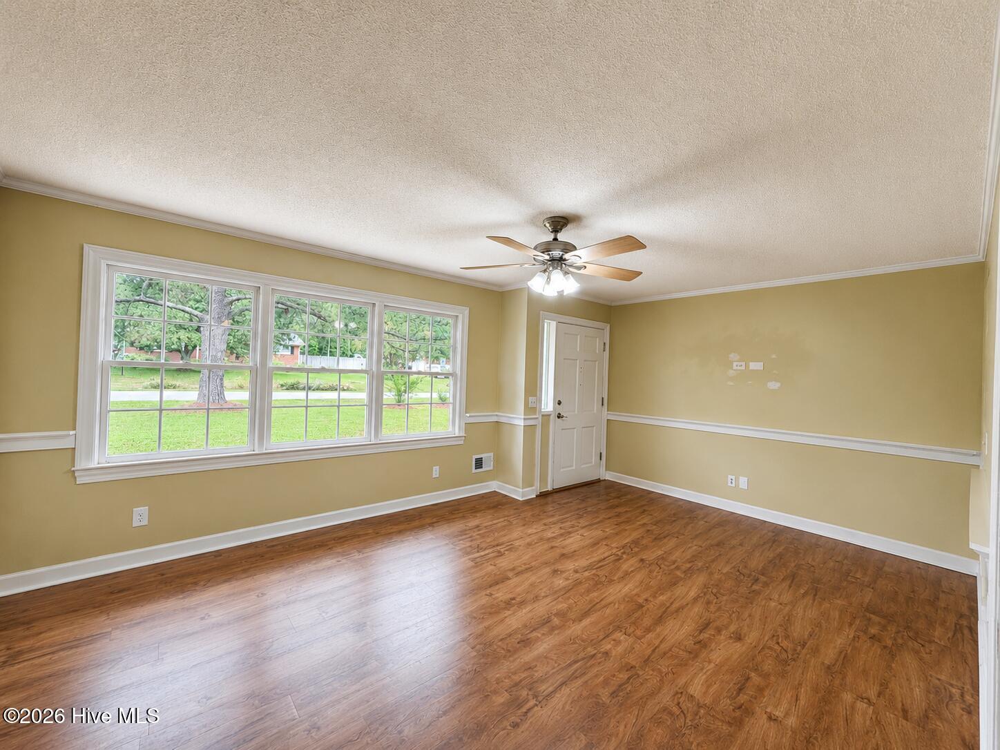 502 Clearbrook Drive Property Photo 4