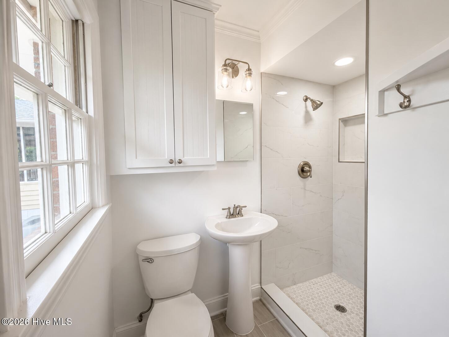 502 Clearbrook Drive Property Photo 11