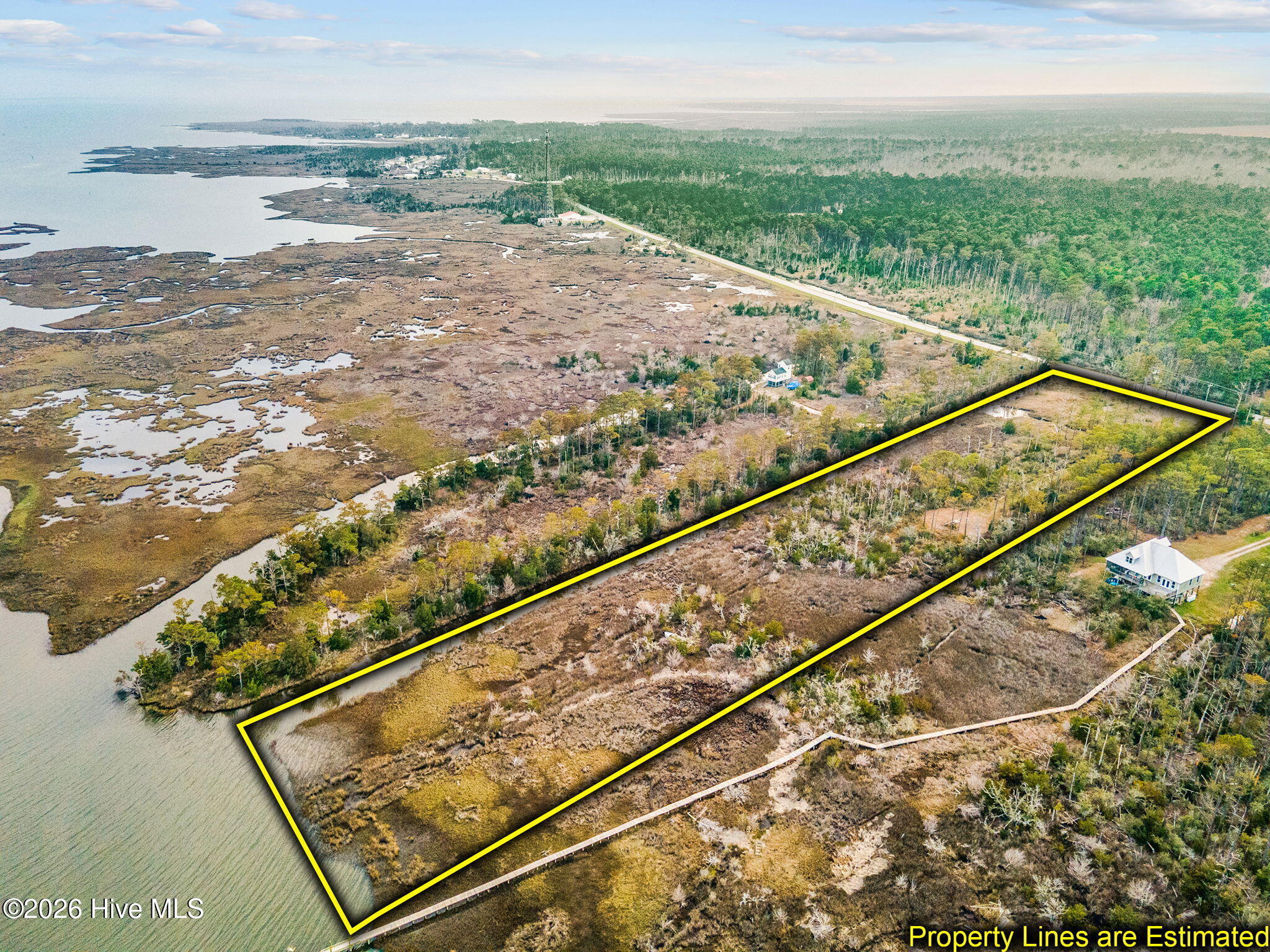 1592 Highway 70 E Property Photo 1