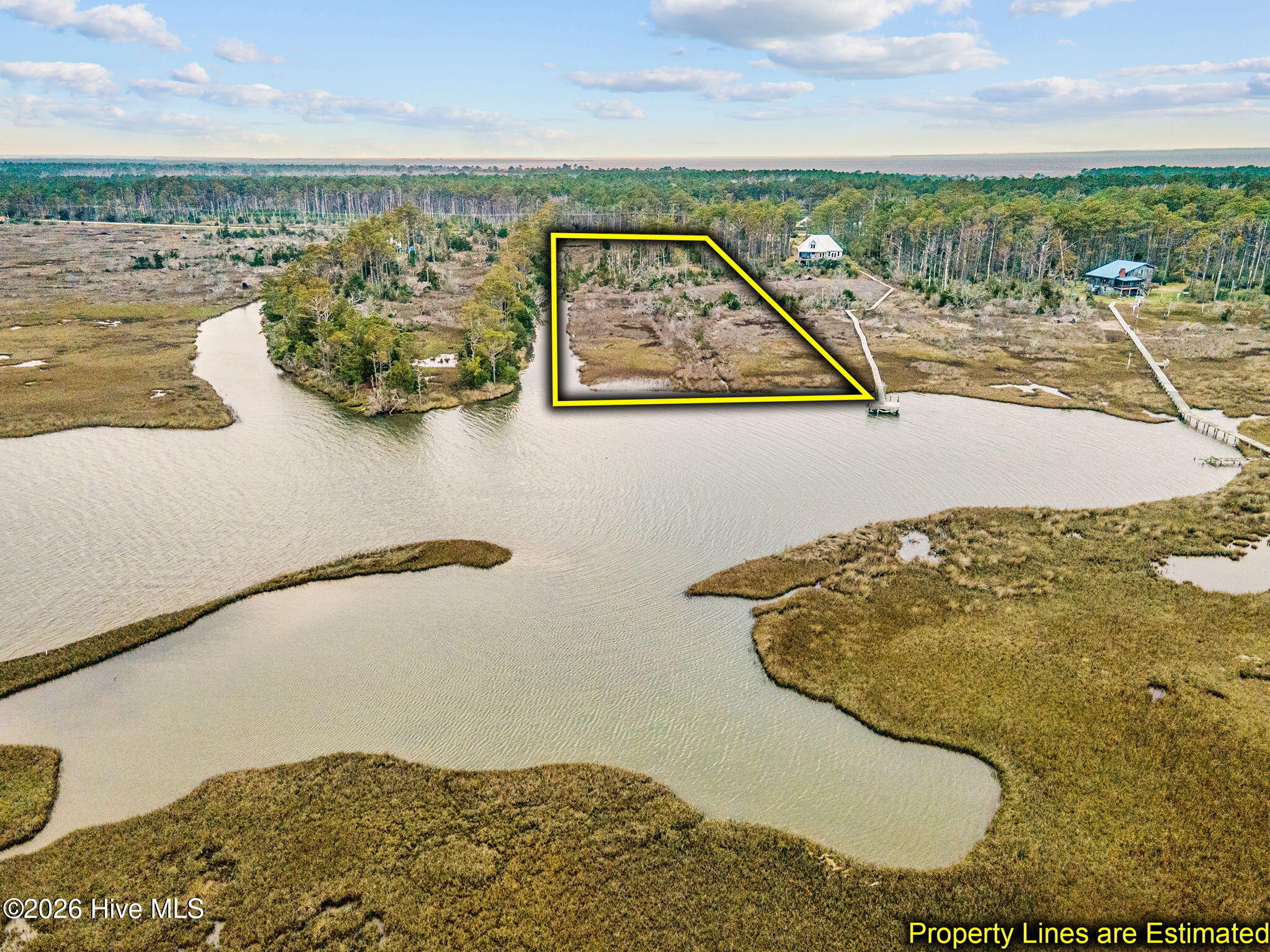 1592 Highway 70 E Property Photo 5