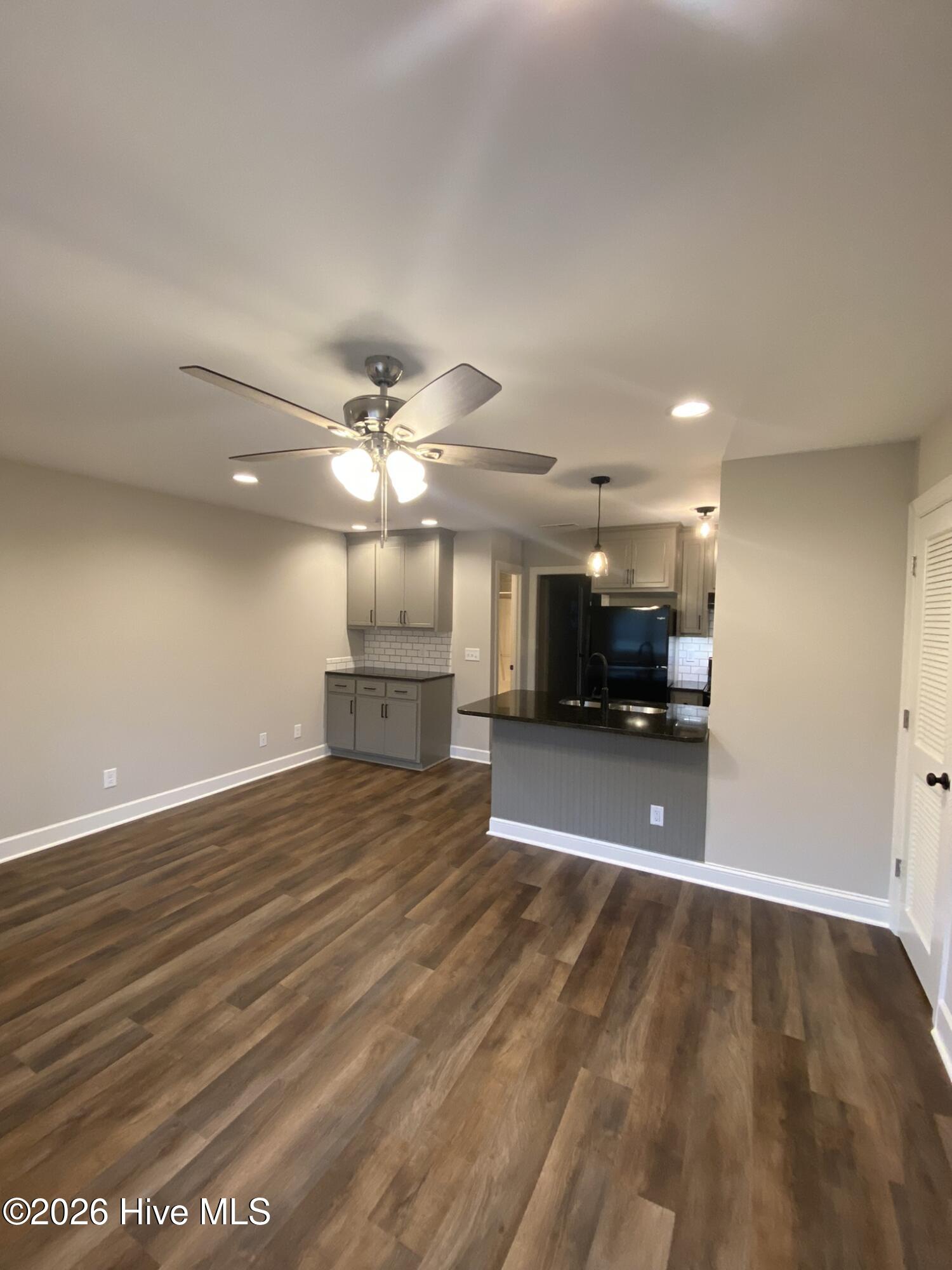 2363 Hurt Drive Property Photo 4