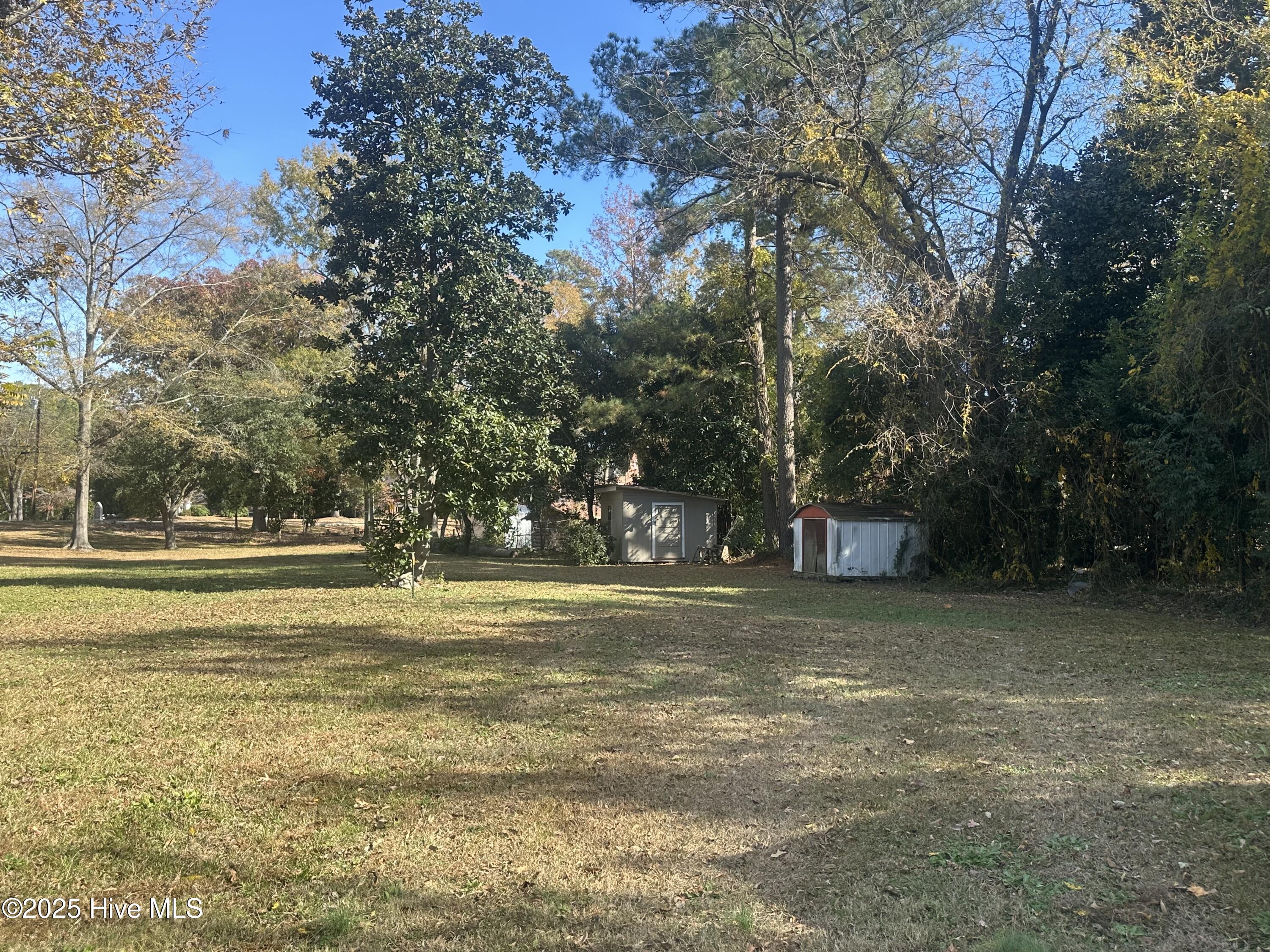 412 Lanoca Avenue Property Photo 4