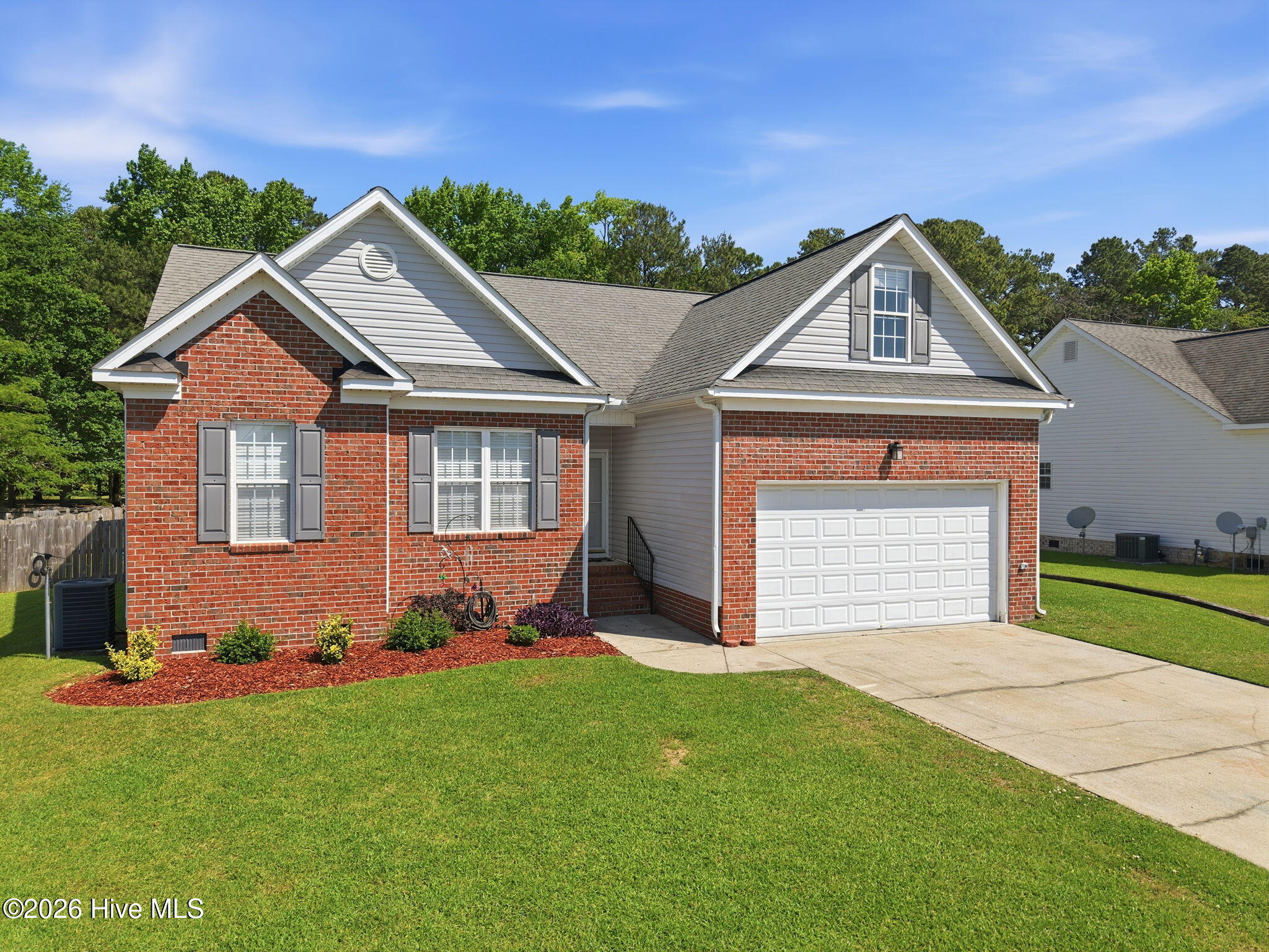 2752 Barefoot Lane Property Photo 2