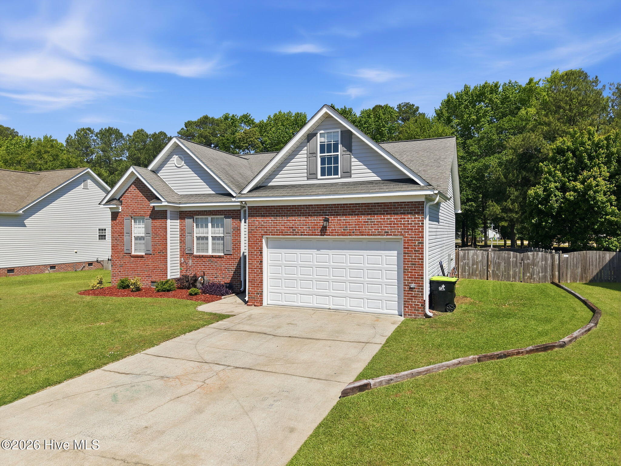 2752 Barefoot Lane Property Photo 3
