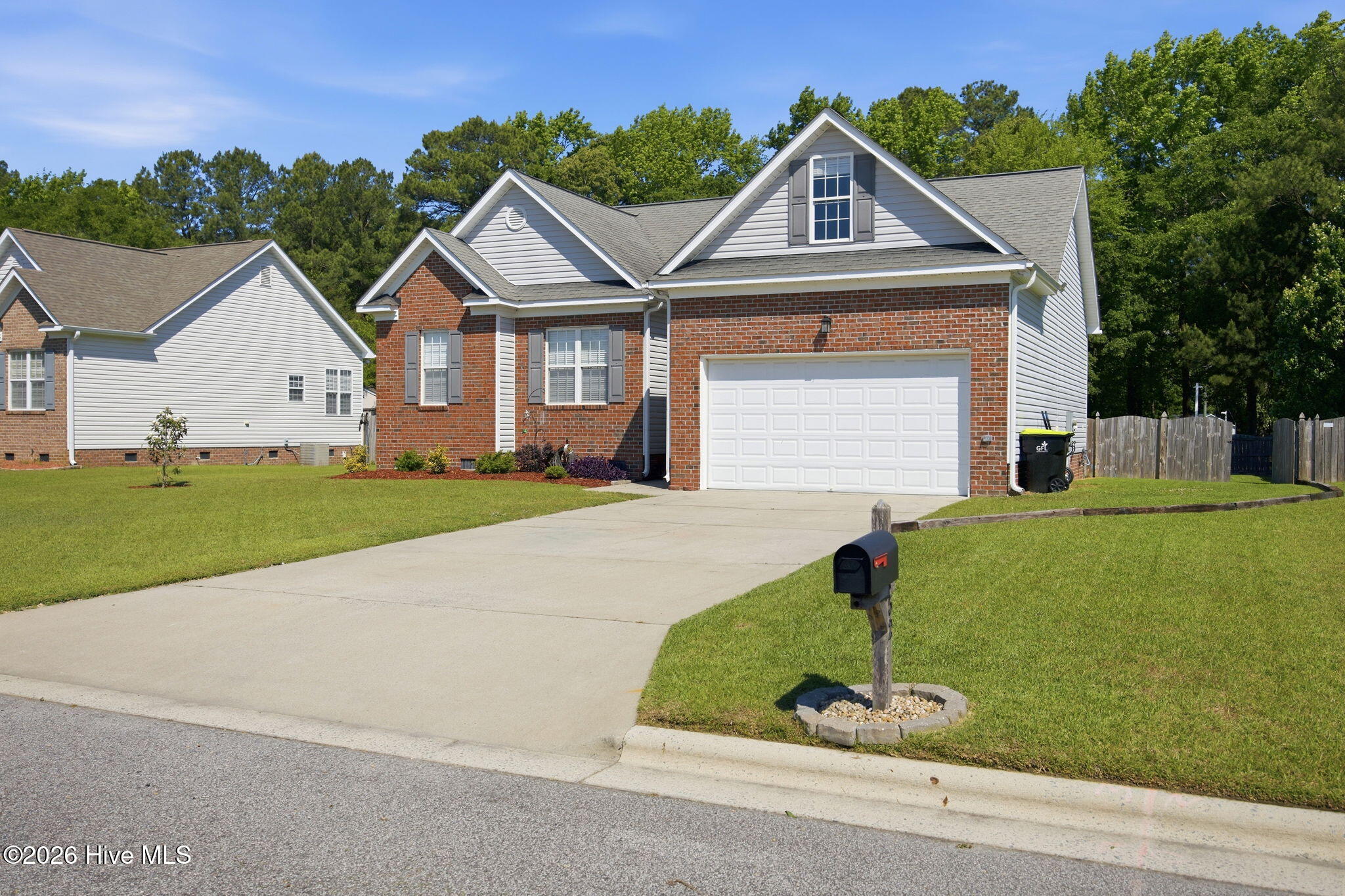 2752 Barefoot Lane Property Photo 6