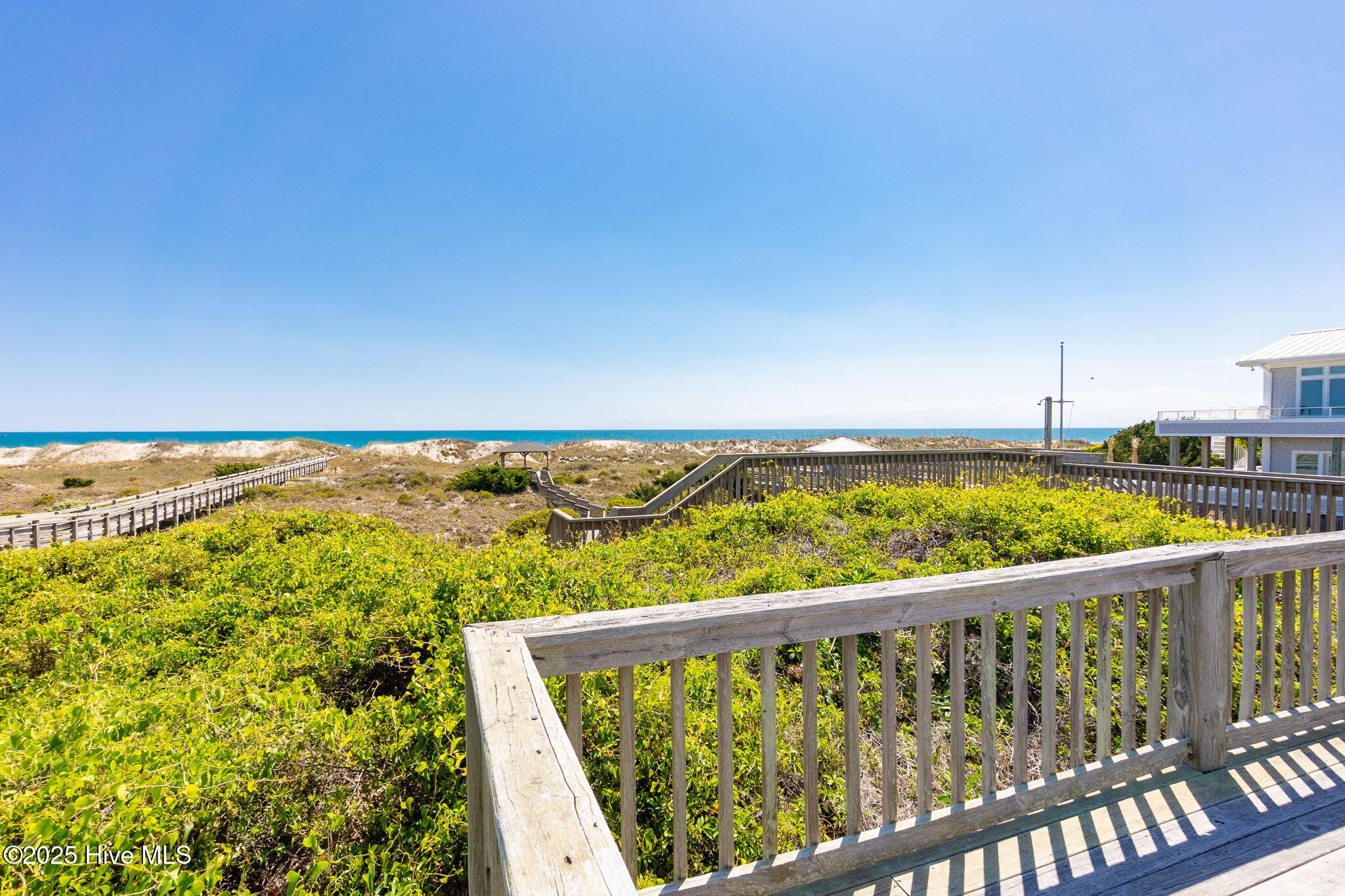 300 Ocean Blvd Extension B Property Photo 8