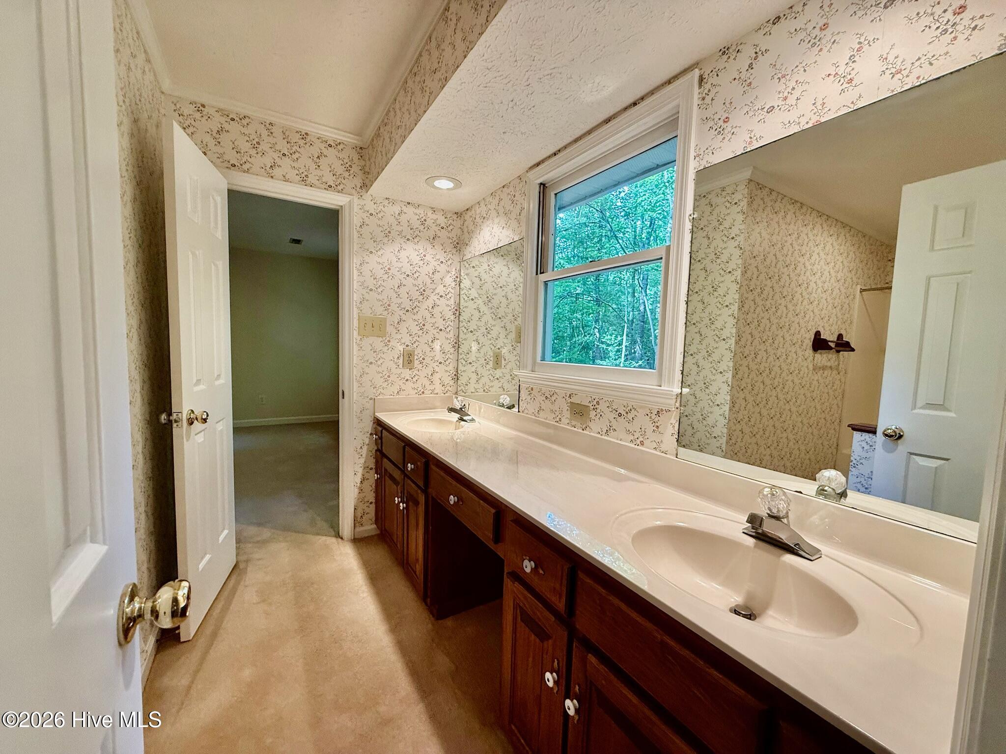 829 Williamsburg Drive Property Photo 18