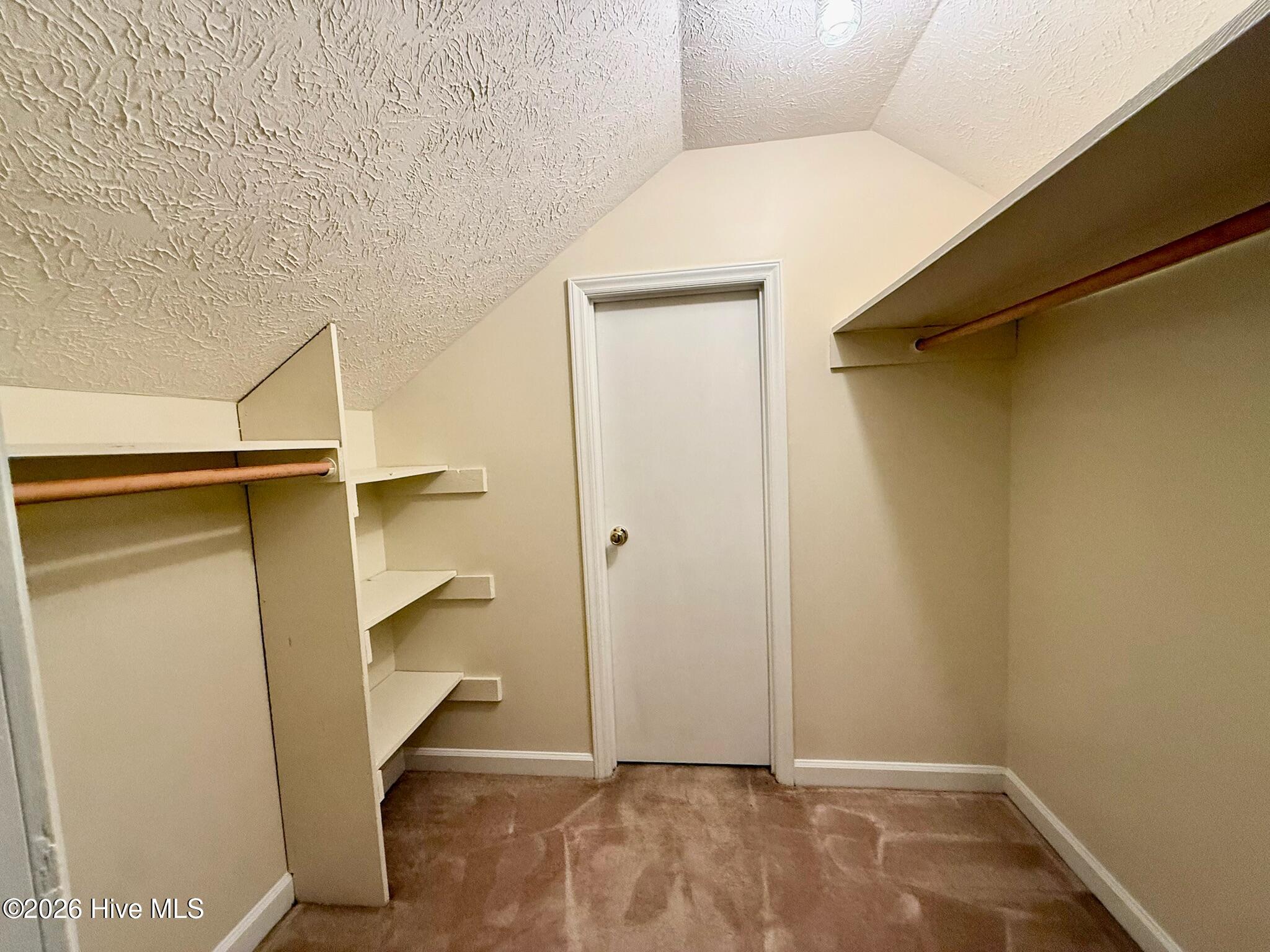 829 Williamsburg Drive Property Photo 21