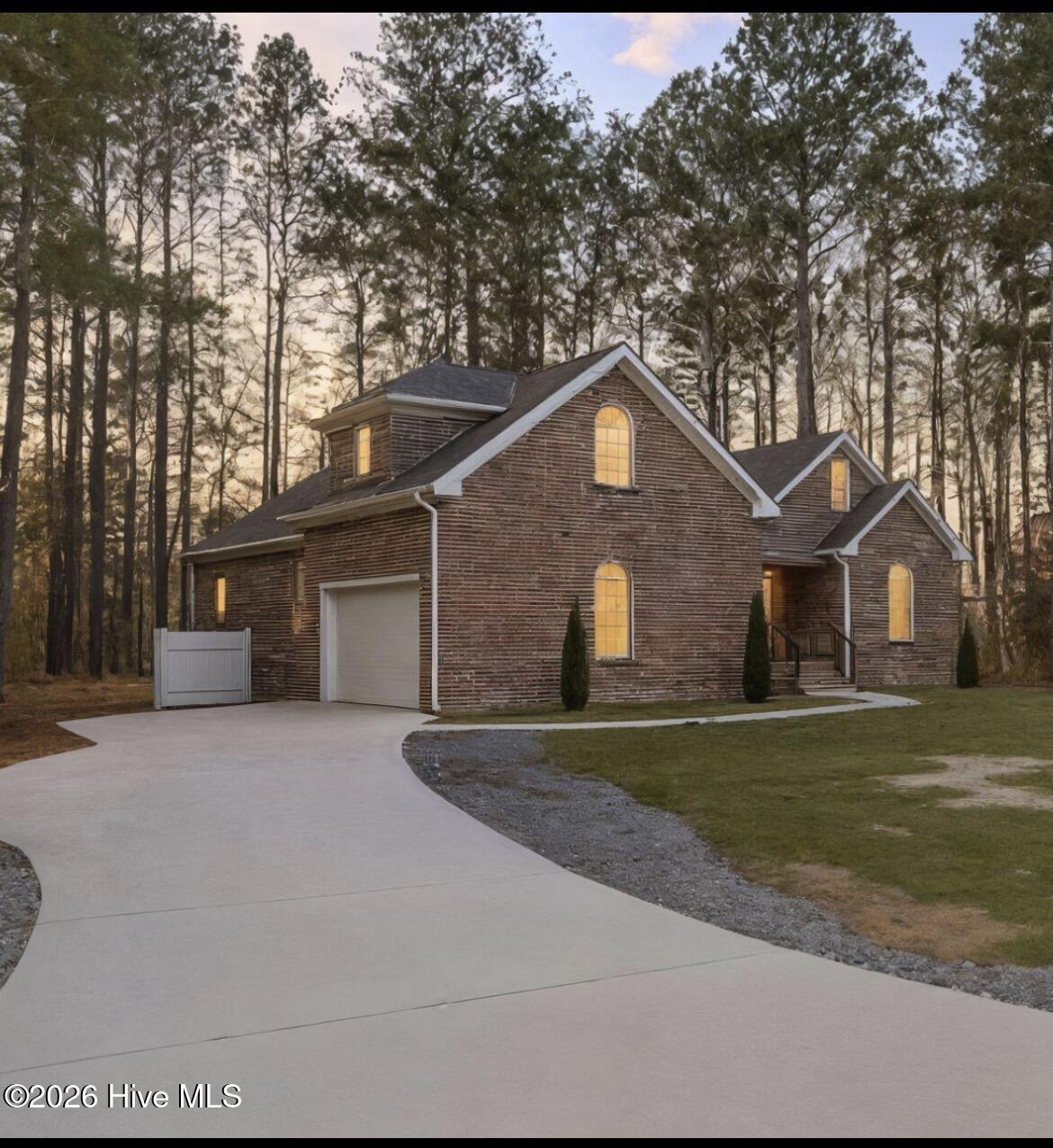 433 Riversound Drive Property Photo 1