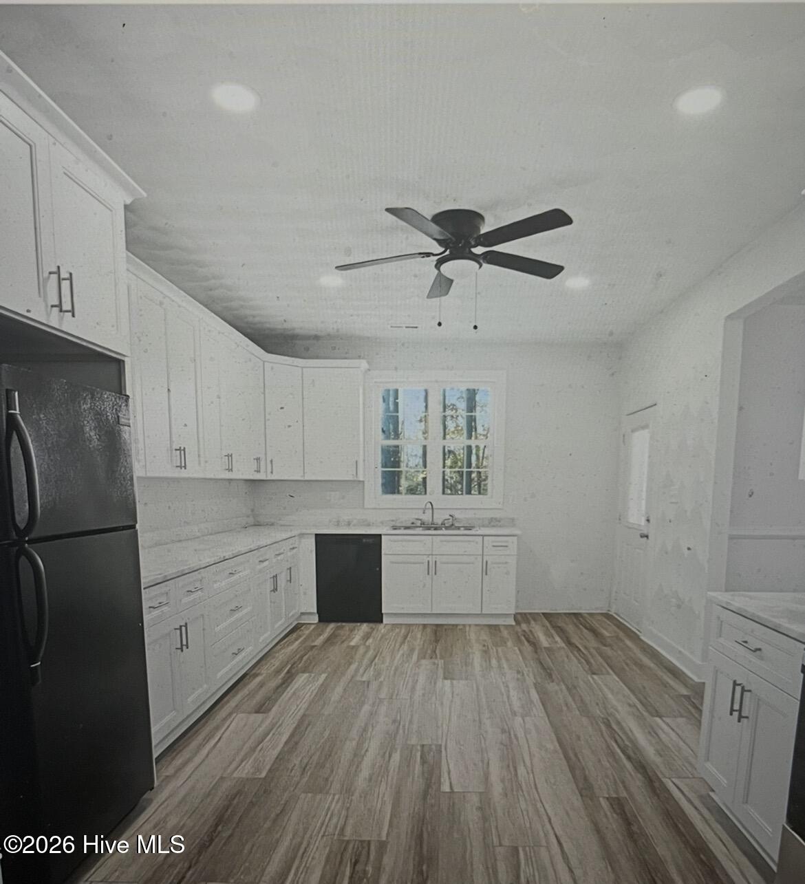 433 Riversound Drive Property Photo 8