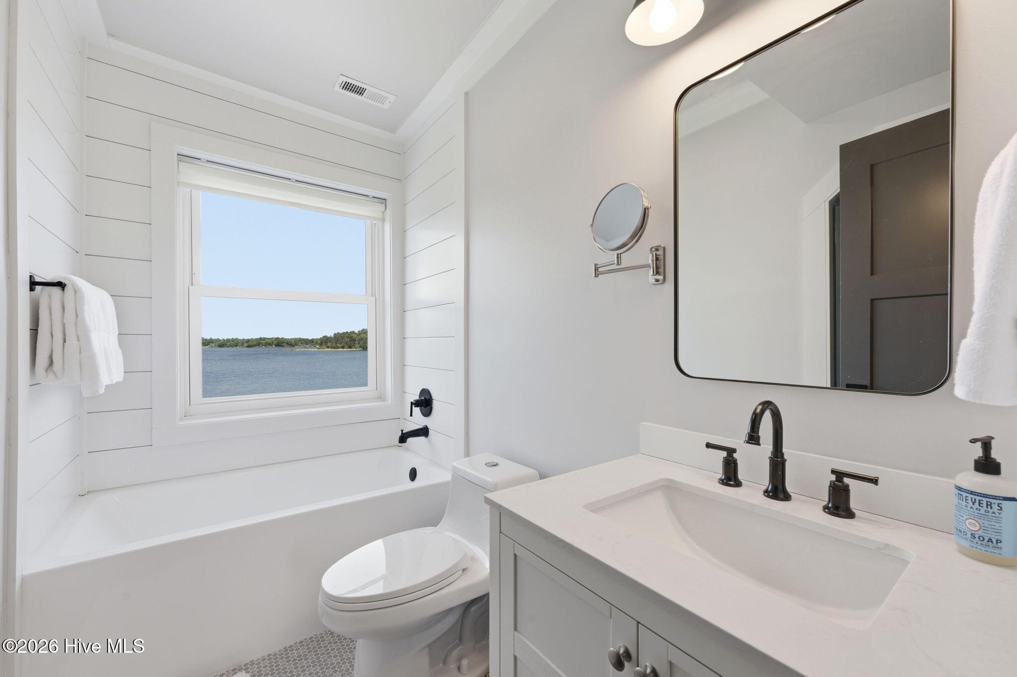 3736 Janiero Road Property Photo 18
