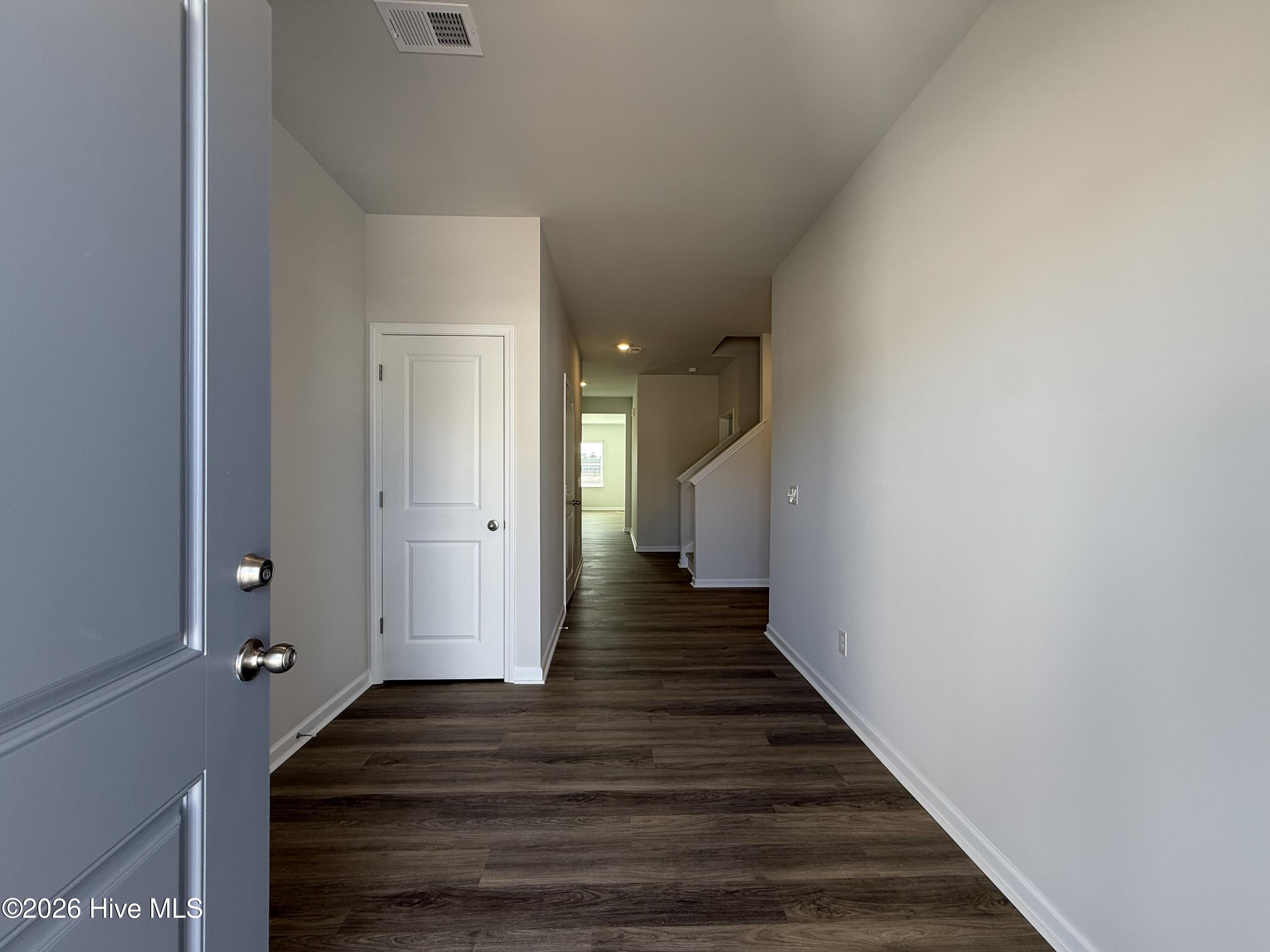 1050 Hanson Drive Property Photo 2