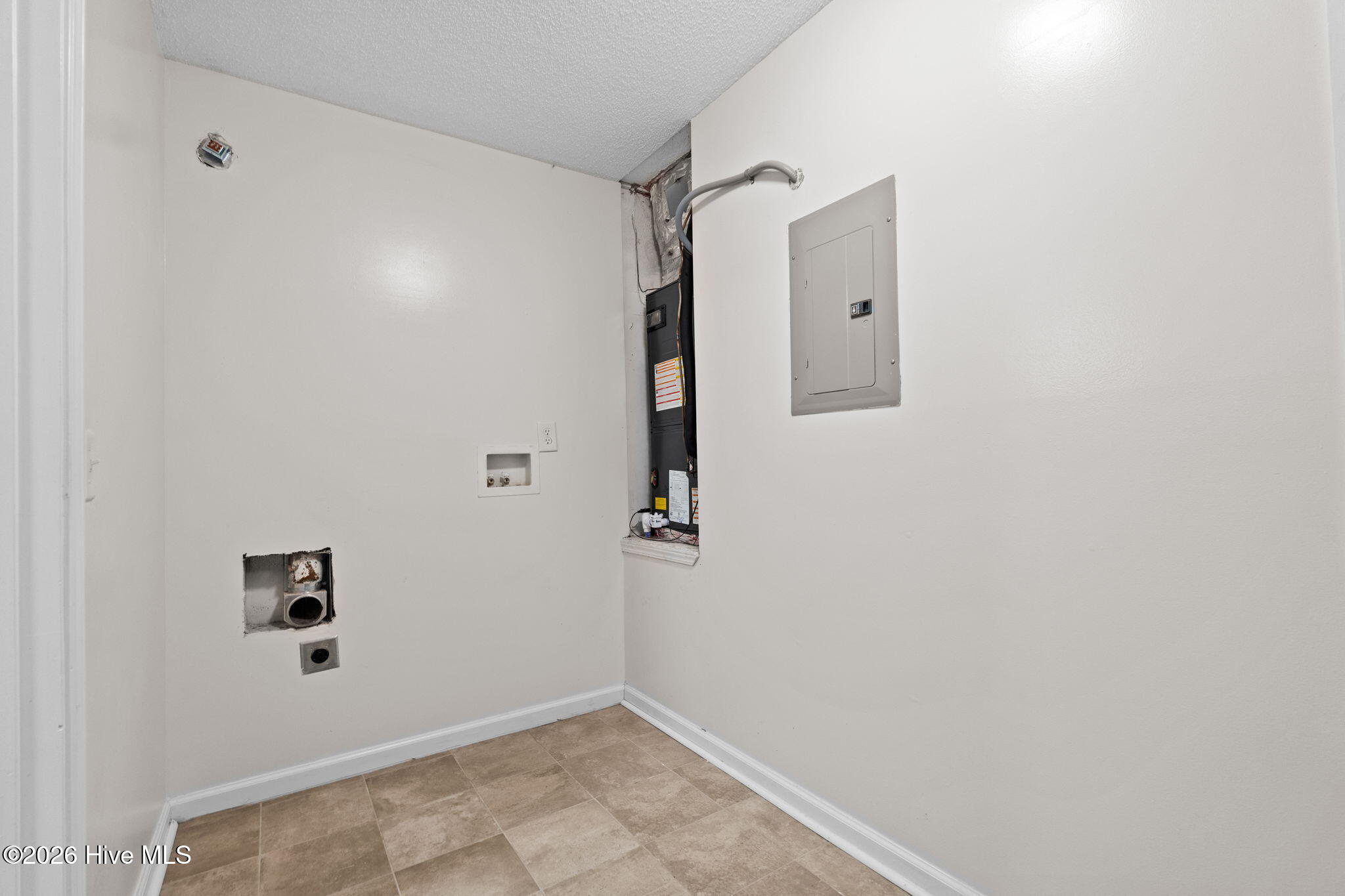 4130 Breezewood Drive Apt 104 Property Photo 19