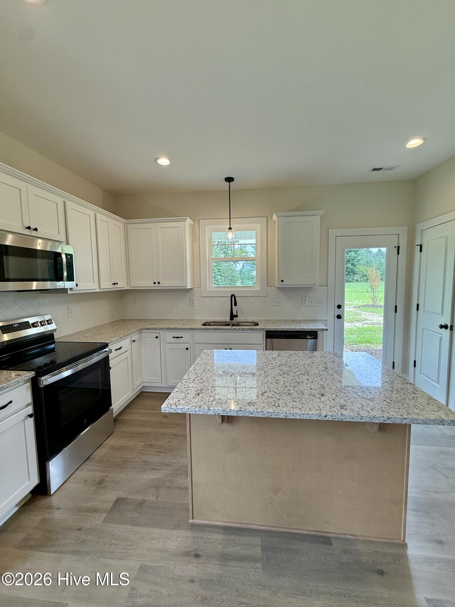 105 Spring Meadows Drive Property Photo 5