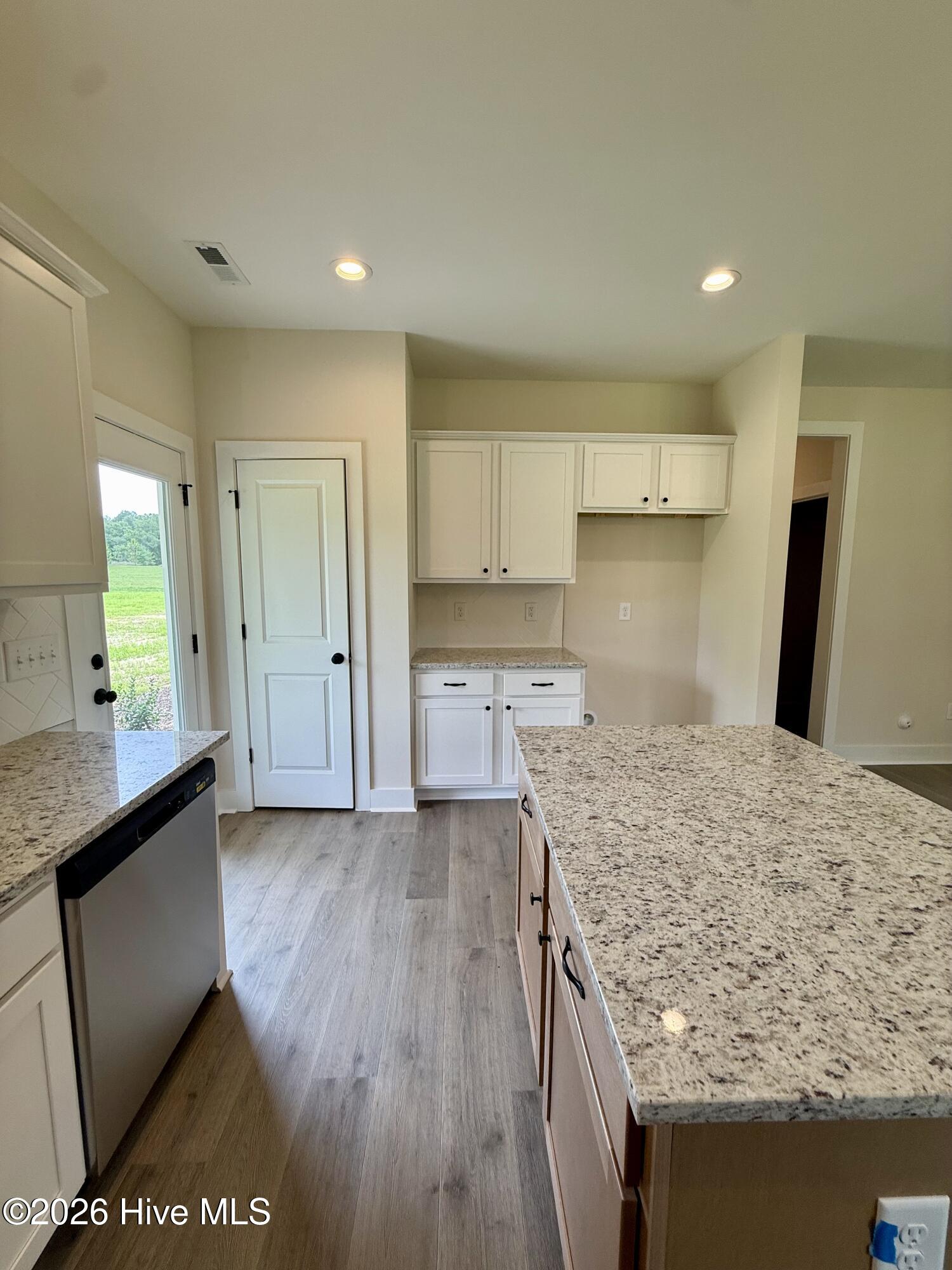 105 Spring Meadows Drive Property Photo 7