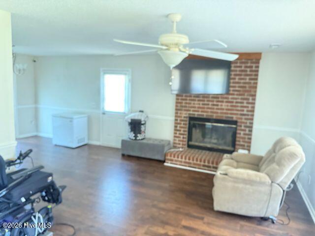 633 Fox Chase Lane Property Photo 4