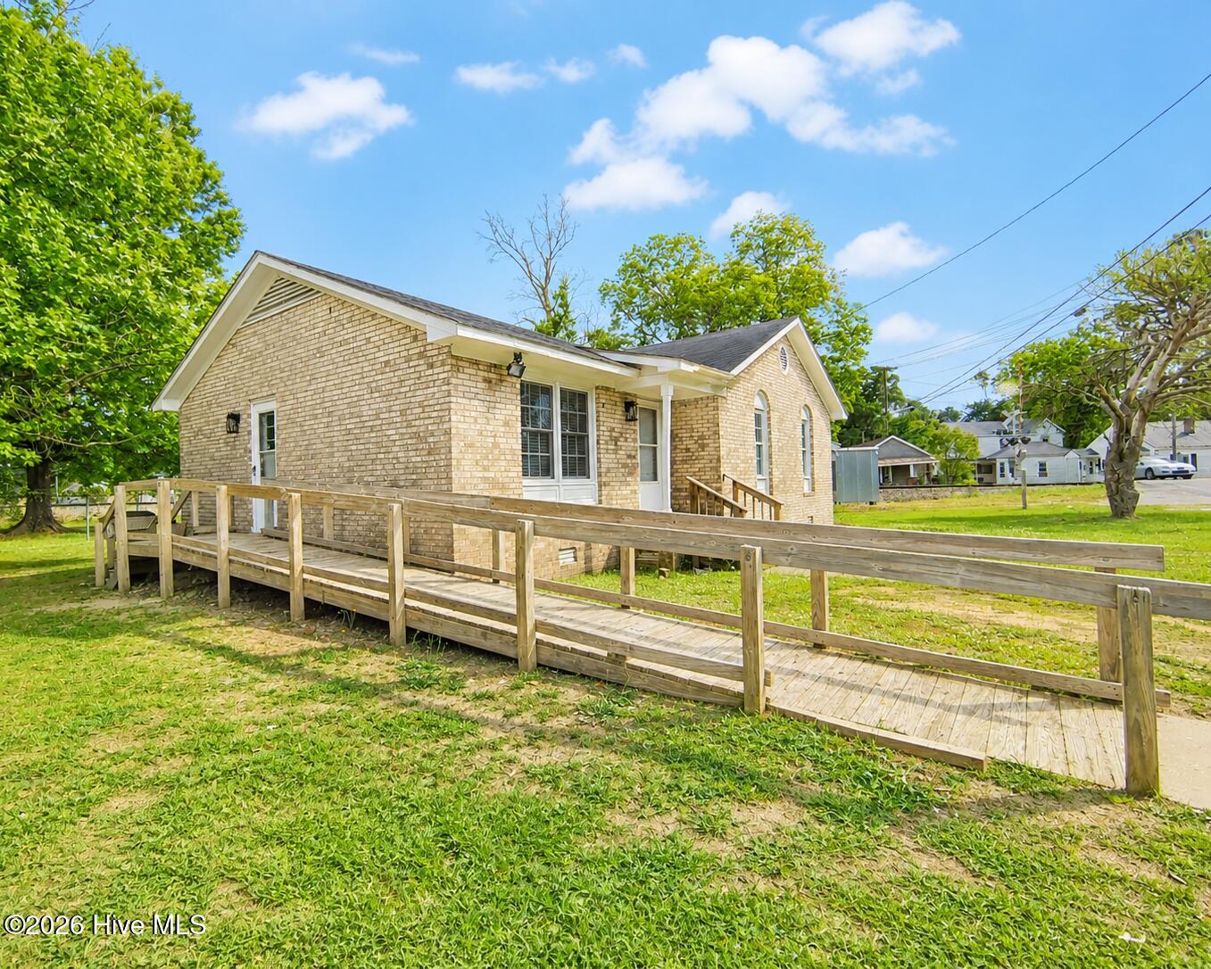3649 S Walnut Street Property Photo 2