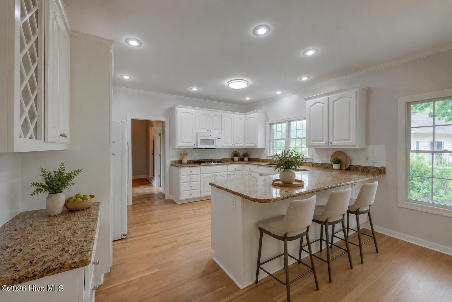 606 Taberna Circle Property Photo 14