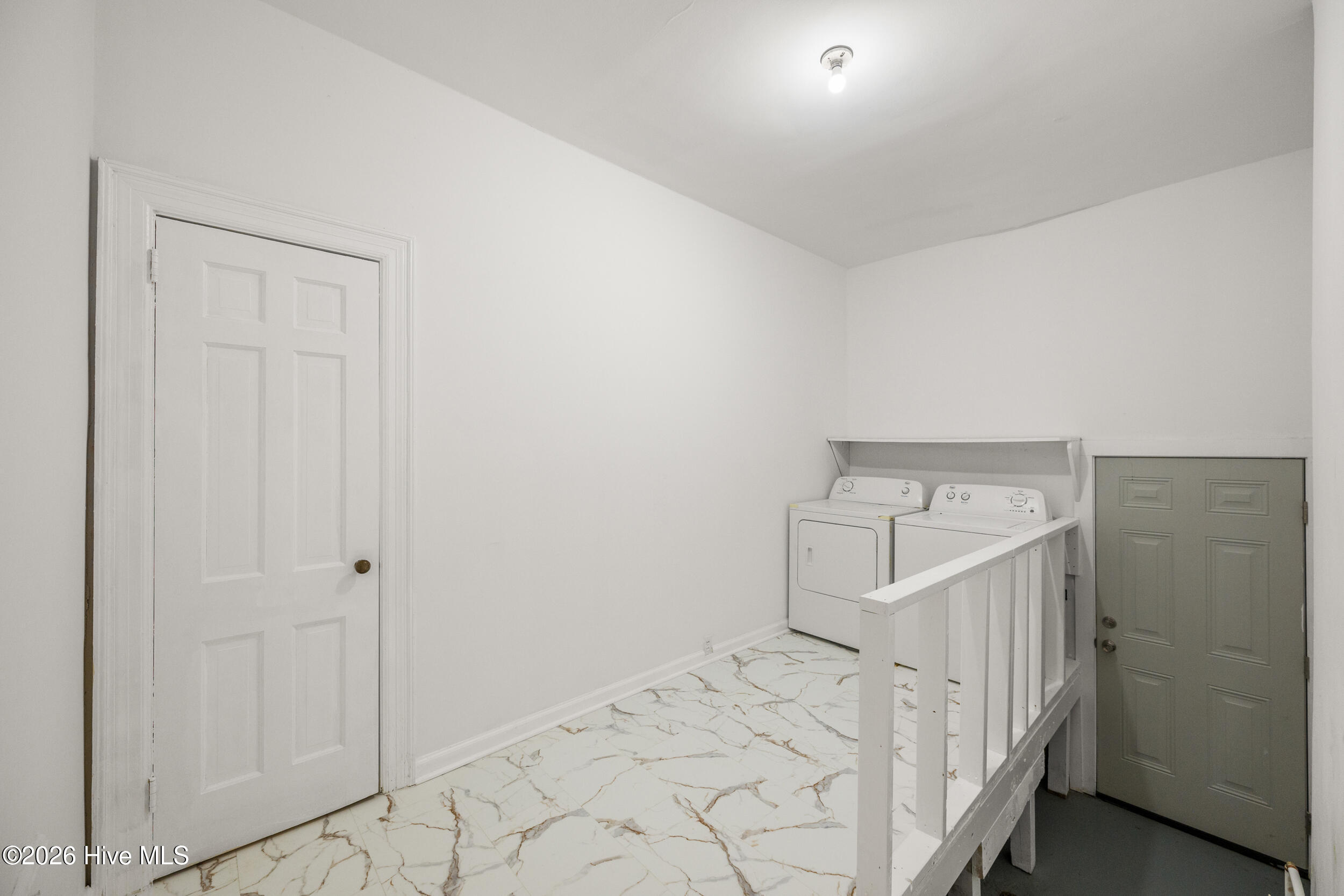306 S Howard Circle Property Photo 14