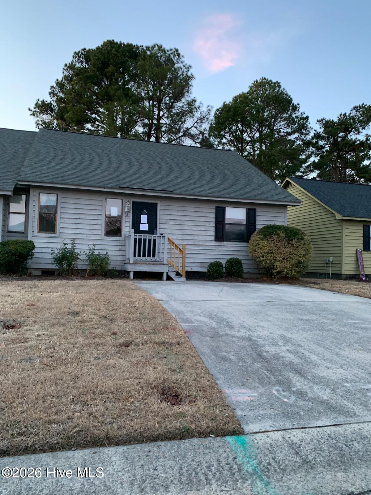 201 Wyndham Circle B Property Photo 1