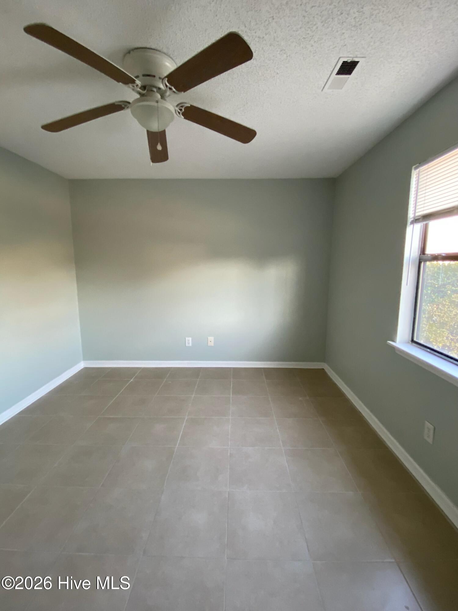 201 Wyndham Circle B Property Photo 6