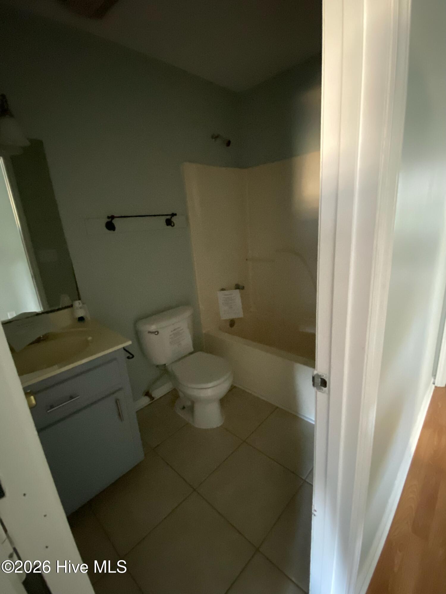 201 Wyndham Circle B Property Photo 10