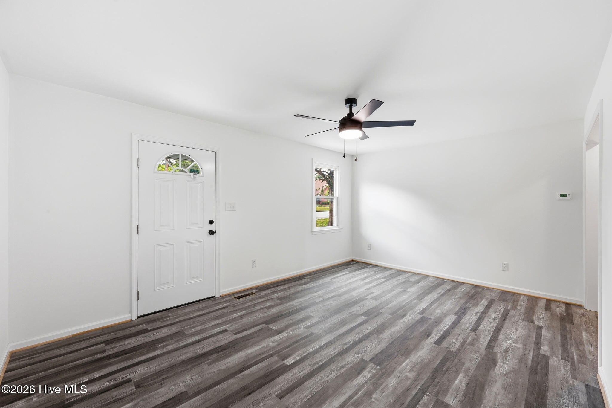 910 Simmons Street Property Photo 7