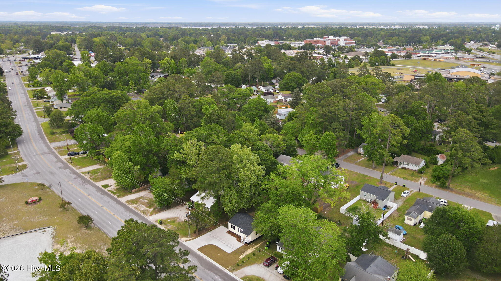 910 Simmons Street Property Photo 25
