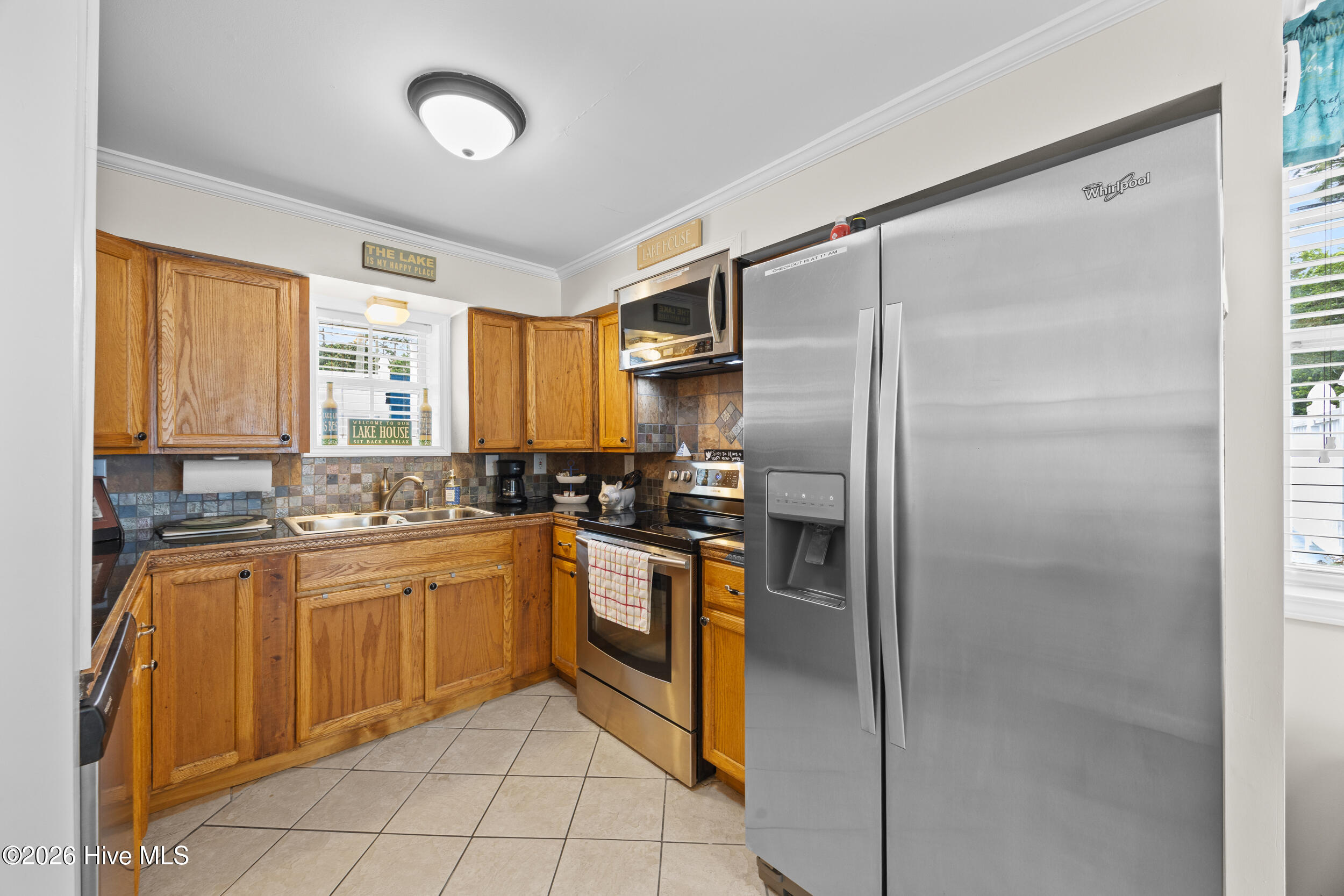 1988 W Lake Shore Drive Property Photo 60