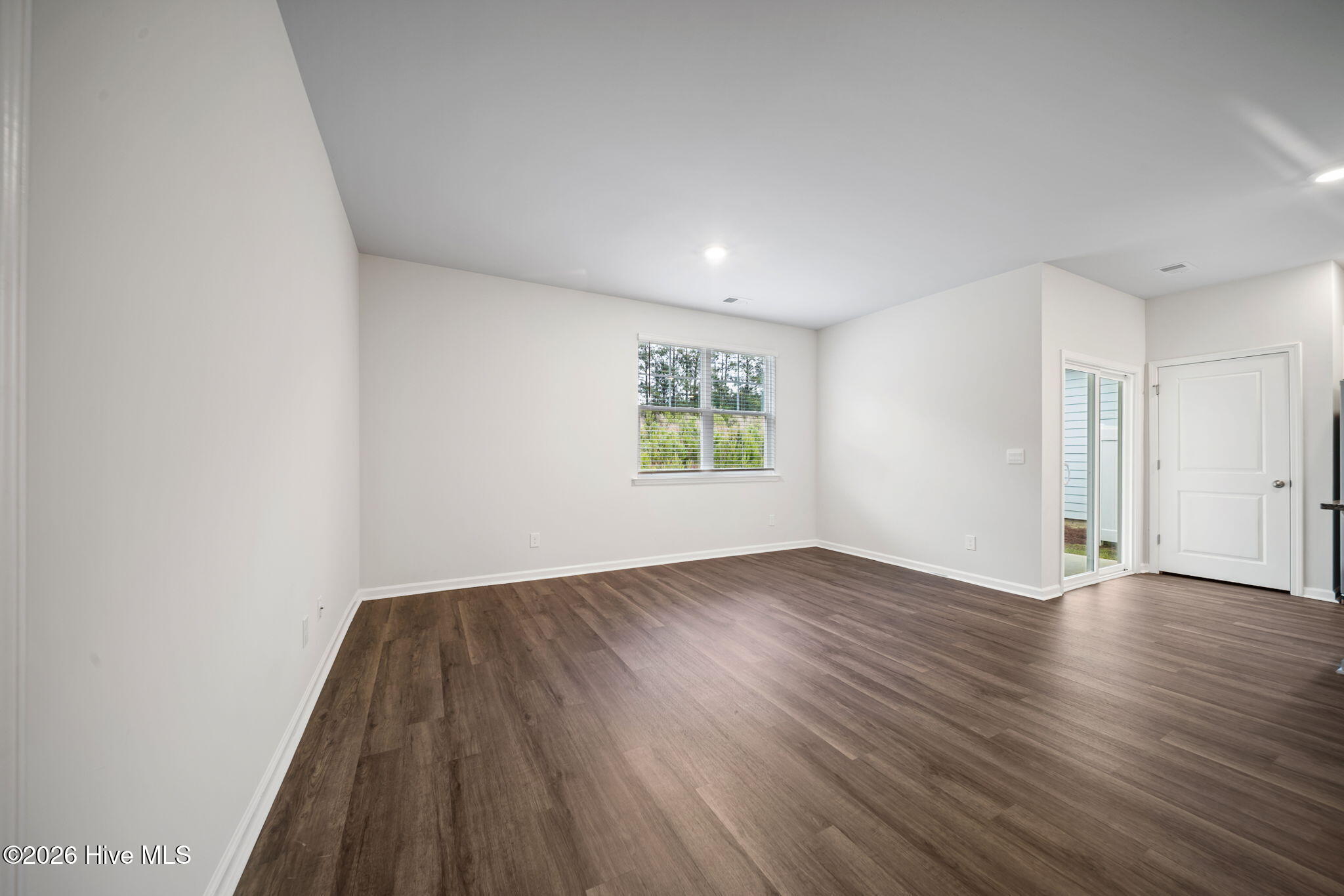 1305 Clendon Circle Property Photo 12