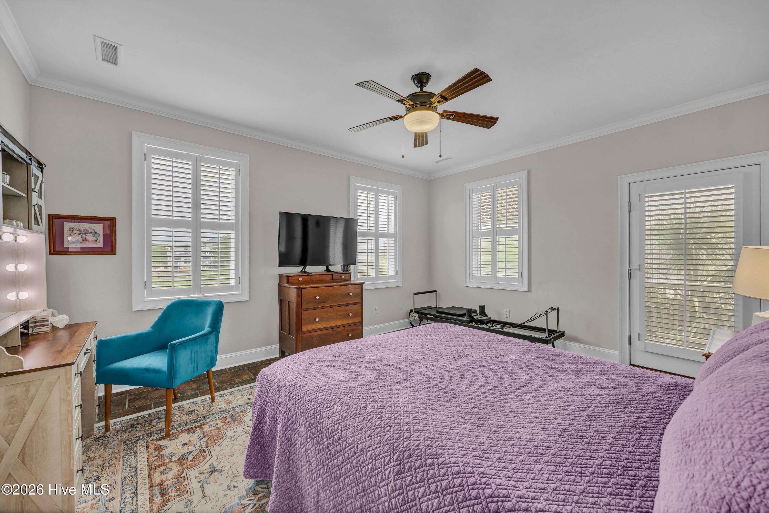 205 Silver Sloop Way Property Photo 32