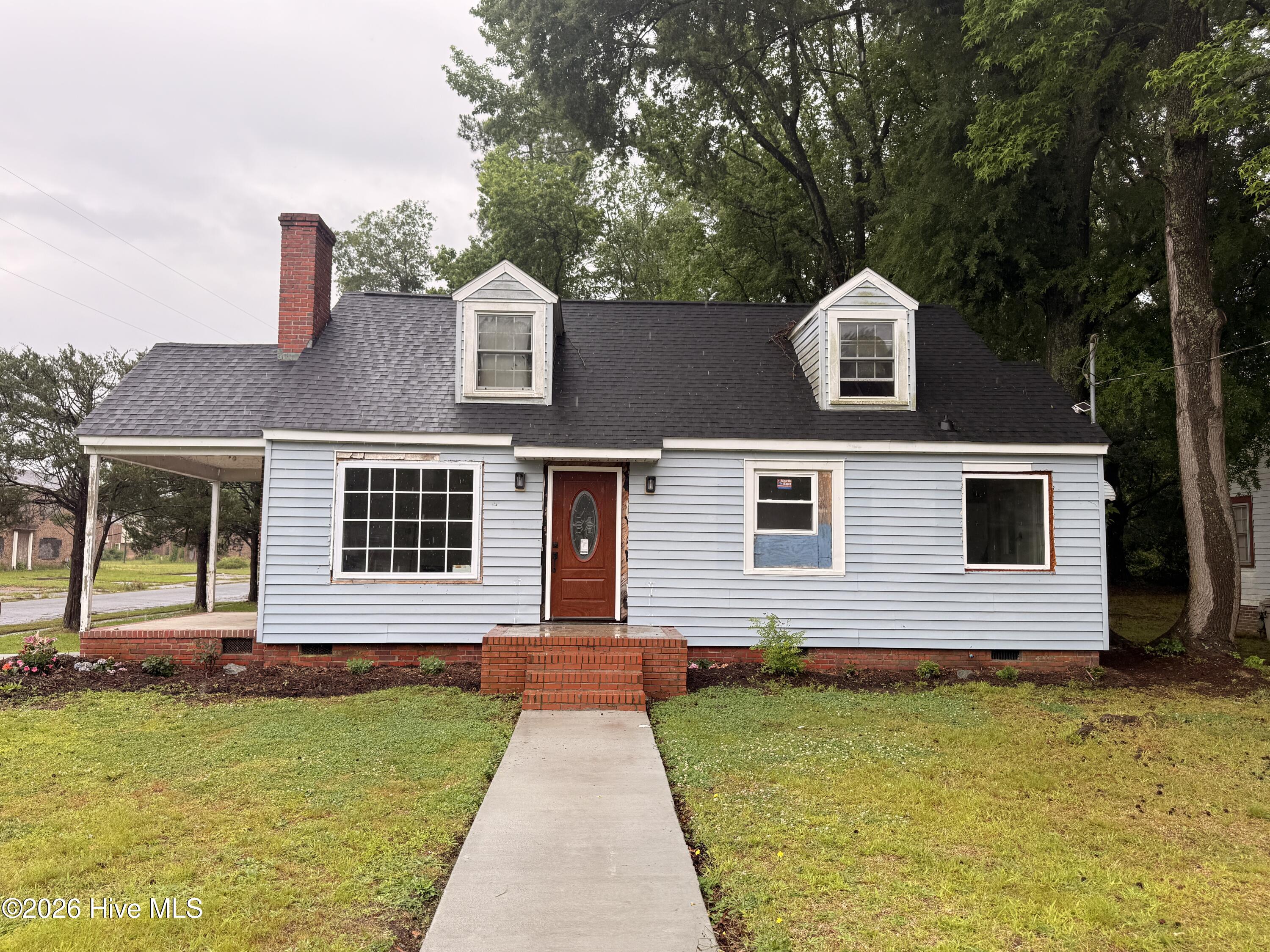 315 Woodlawn Drive Property Photo 1